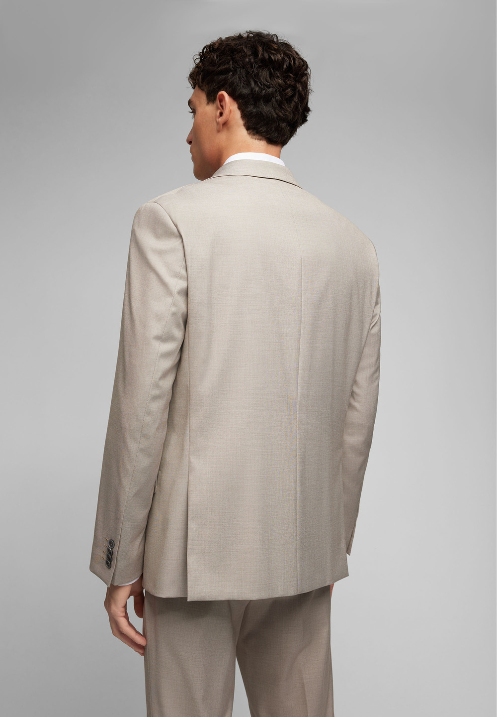 Lapel and shoulder detail