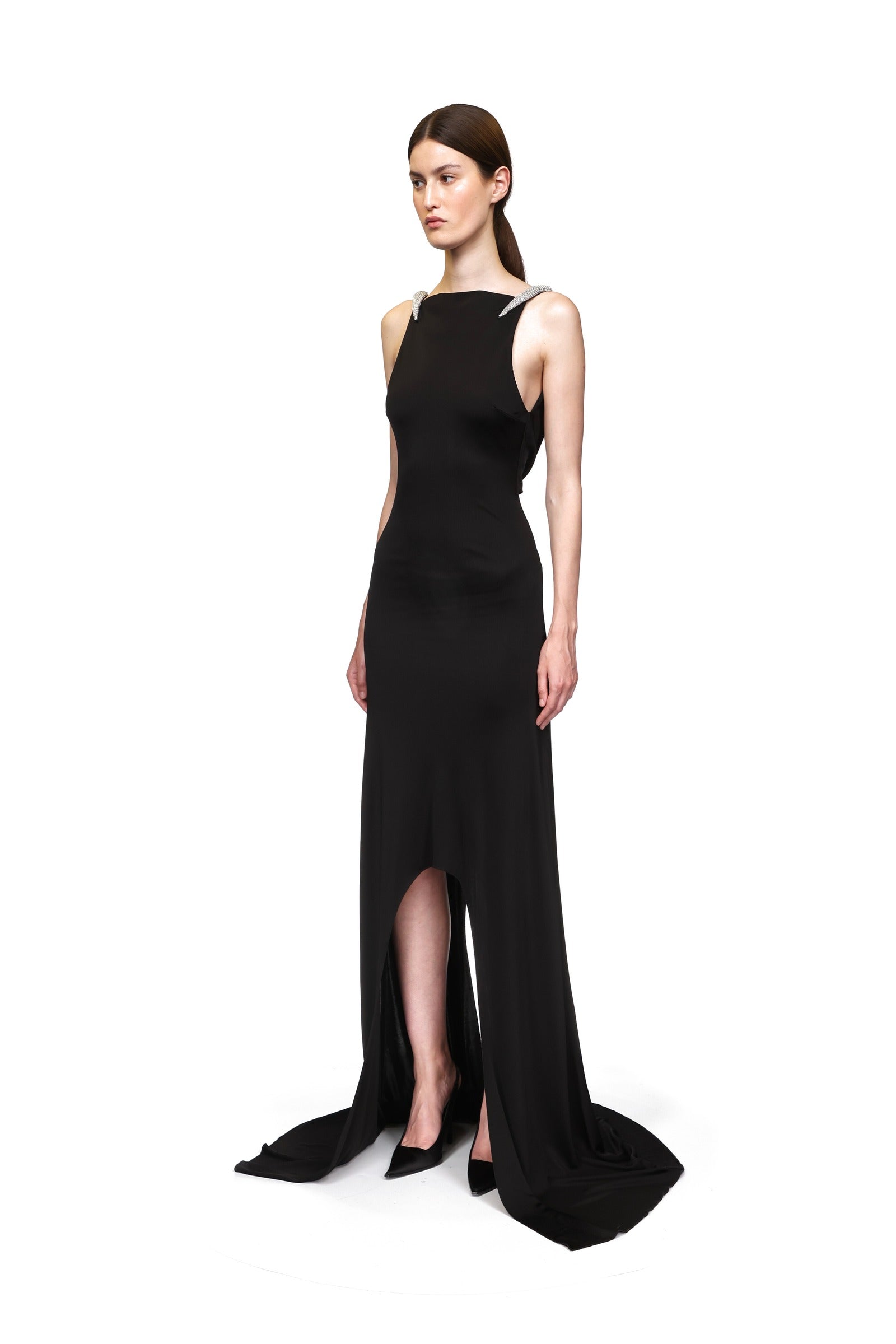 side view of cascading hem