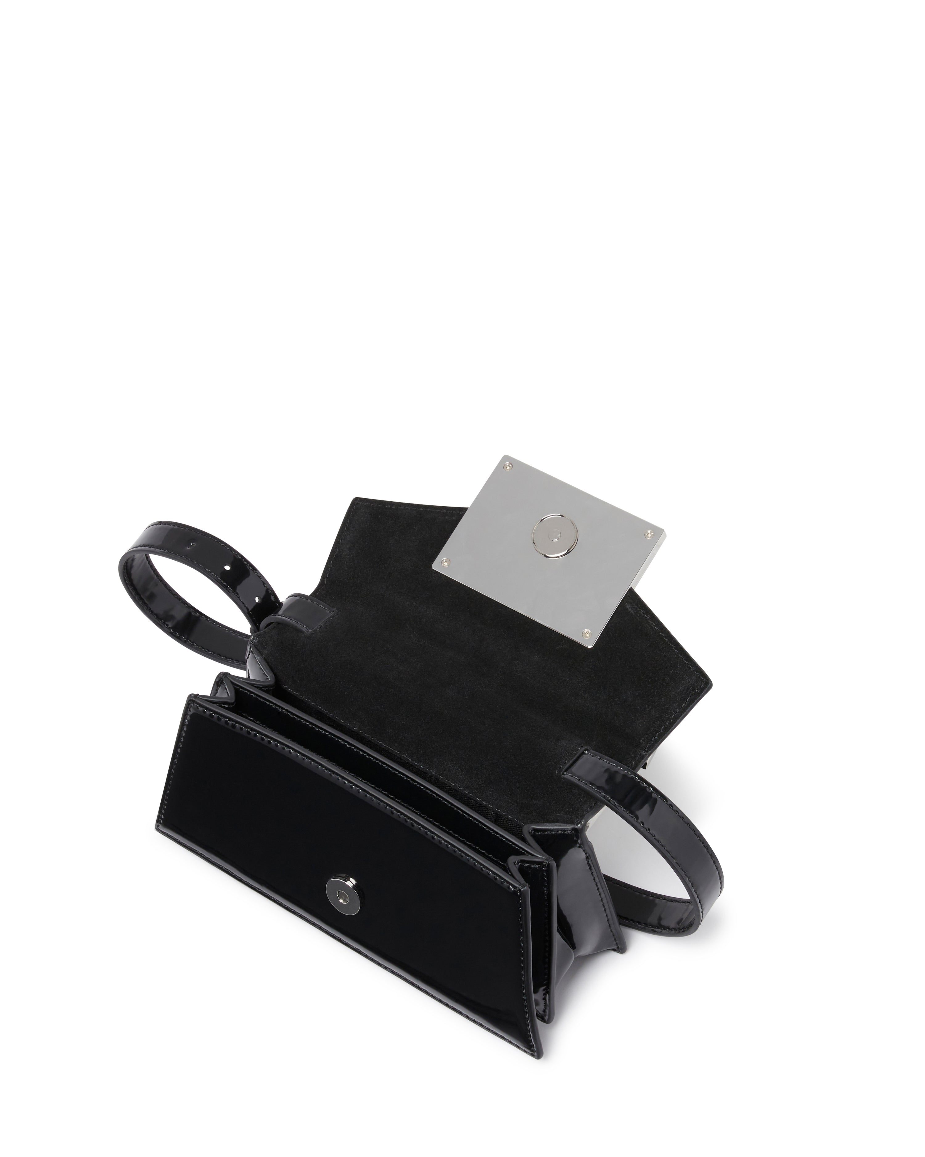 front flap with logo plate