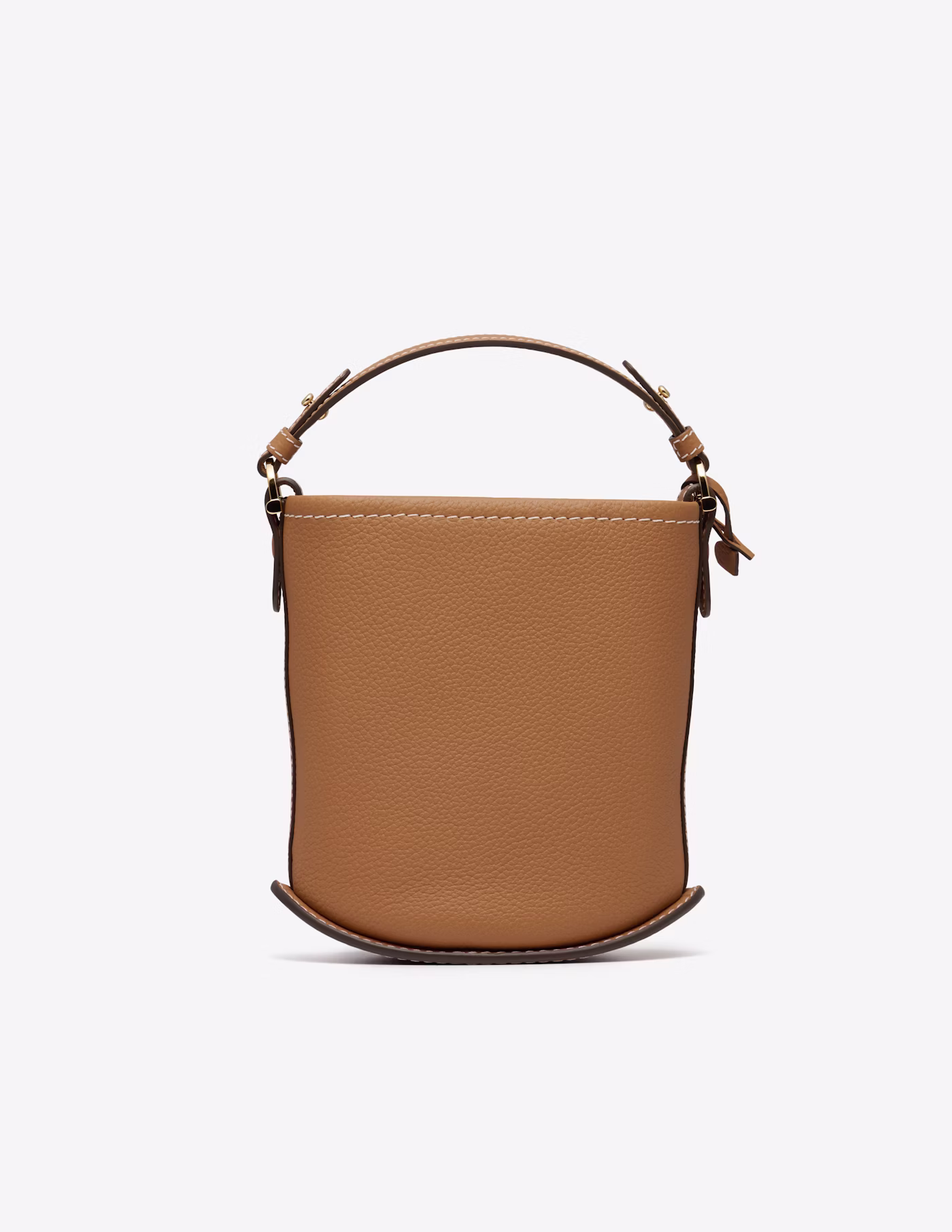 D-shaped front pocket