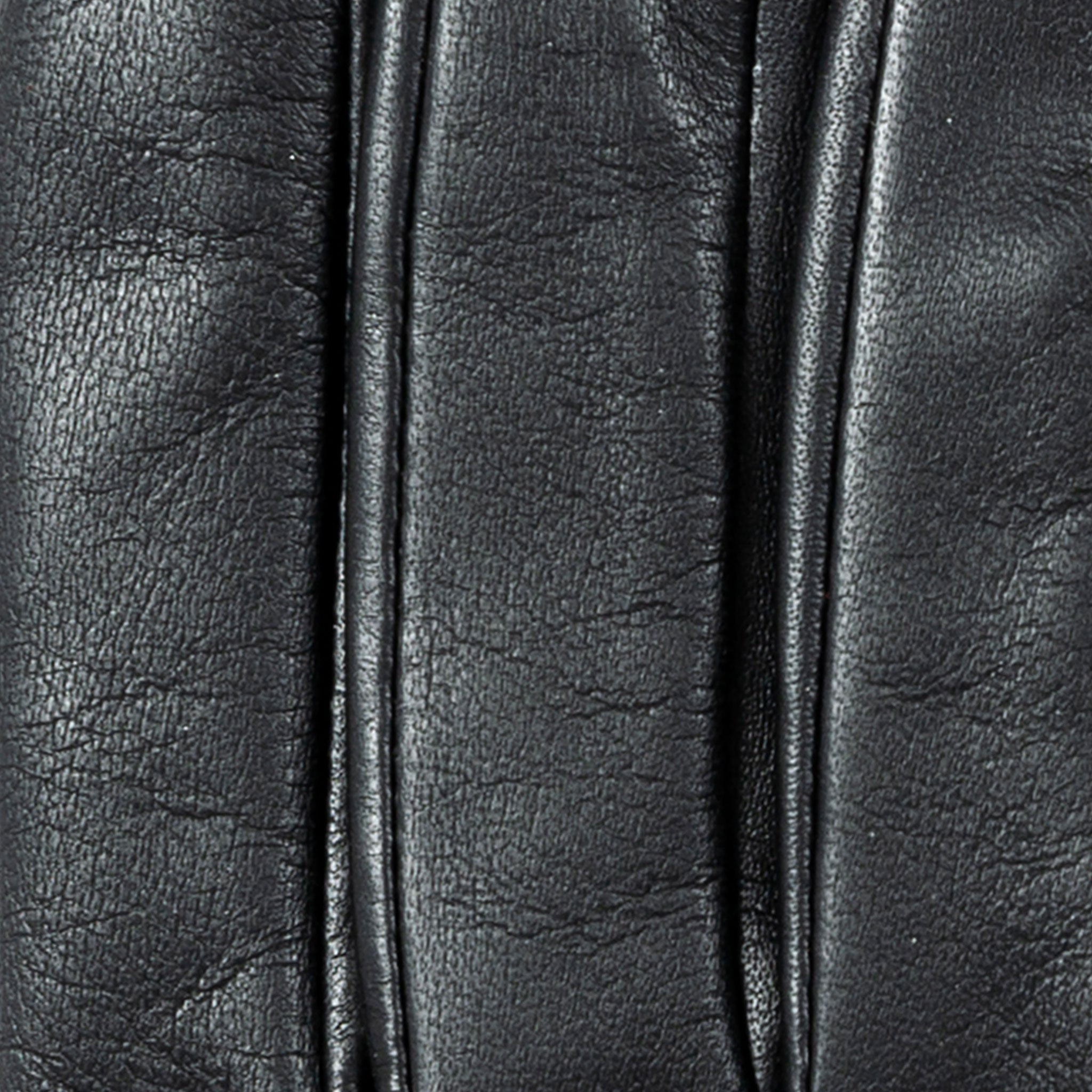 finger detail closeup