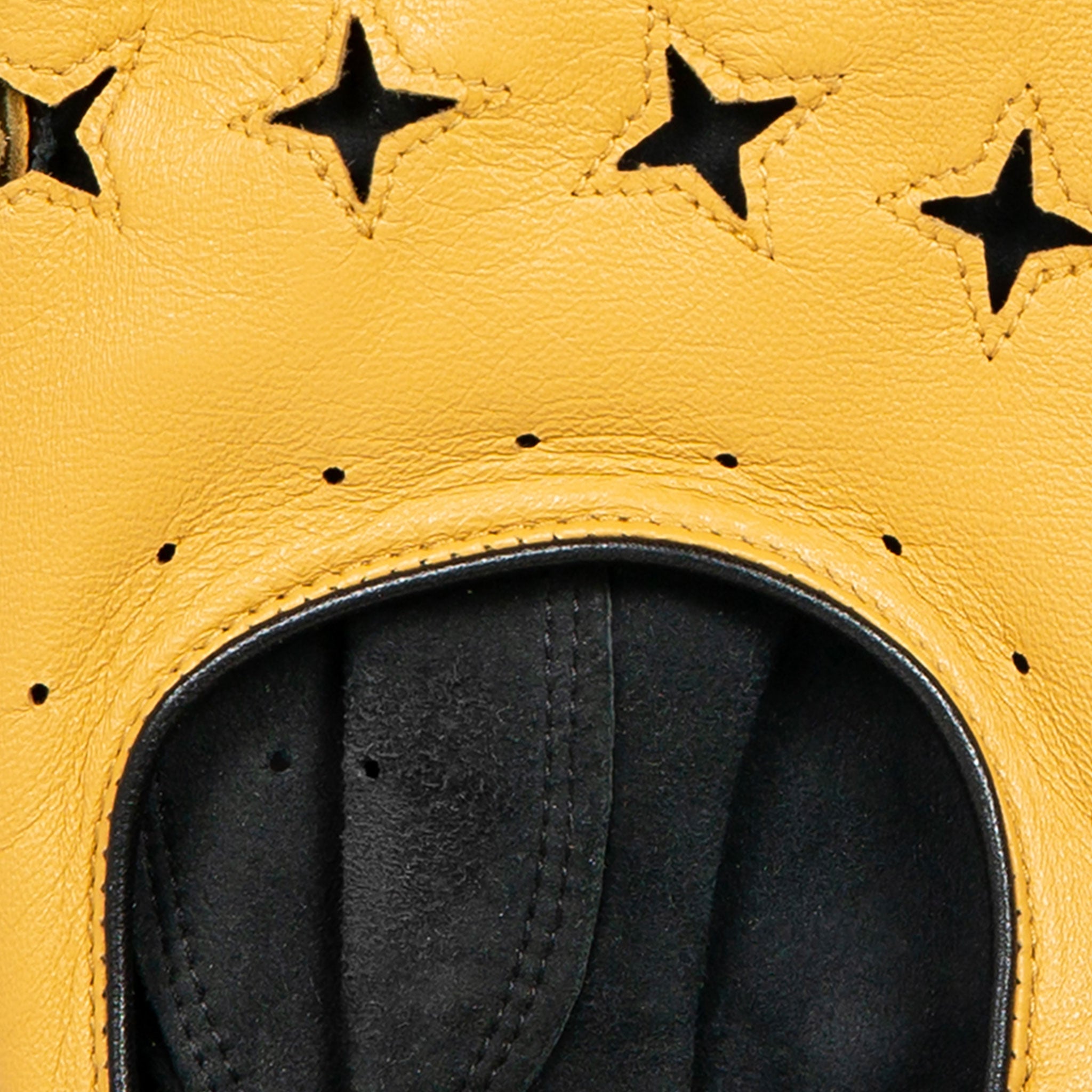 cross-shaped knuckle holes