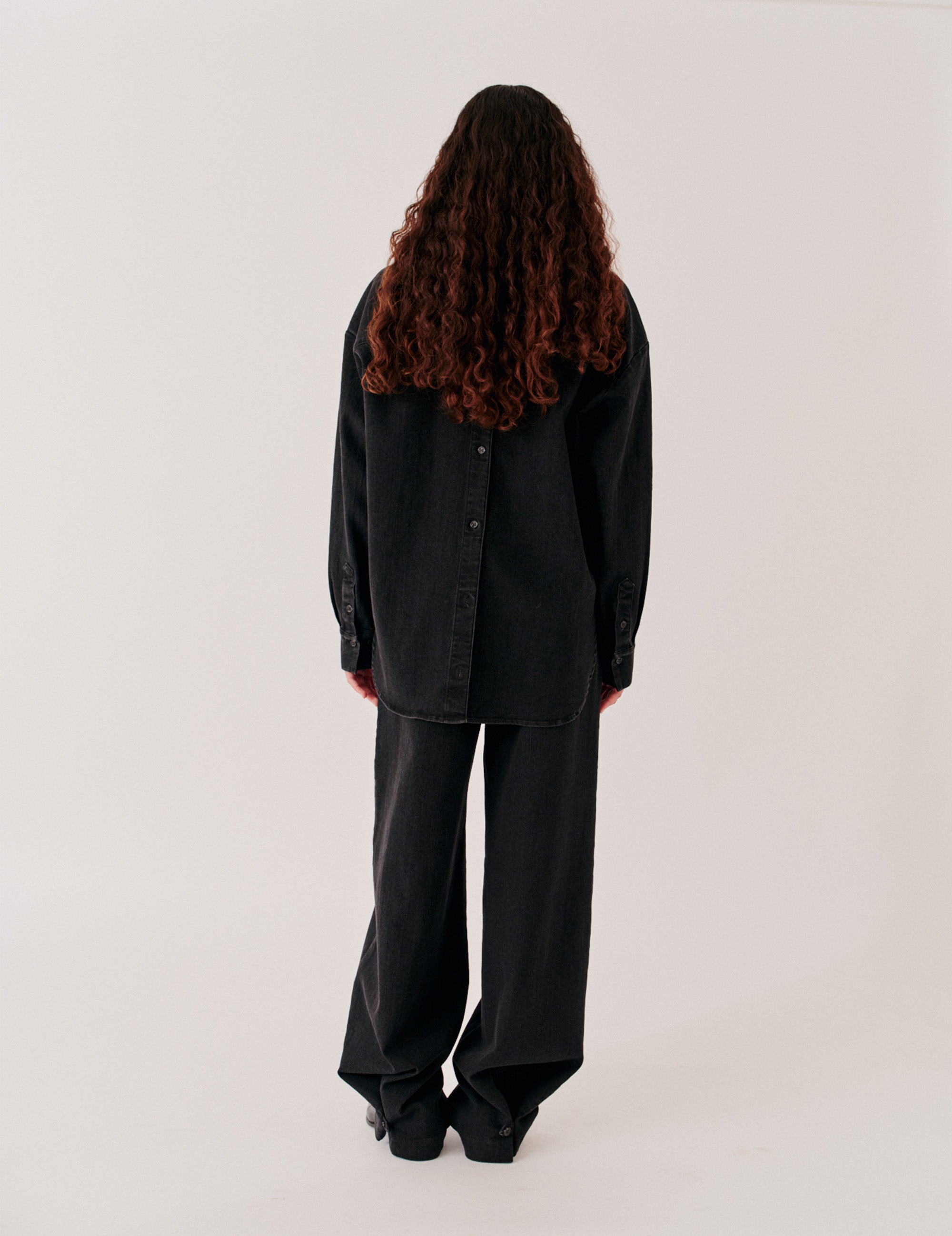 Back view showing the relaxed shape