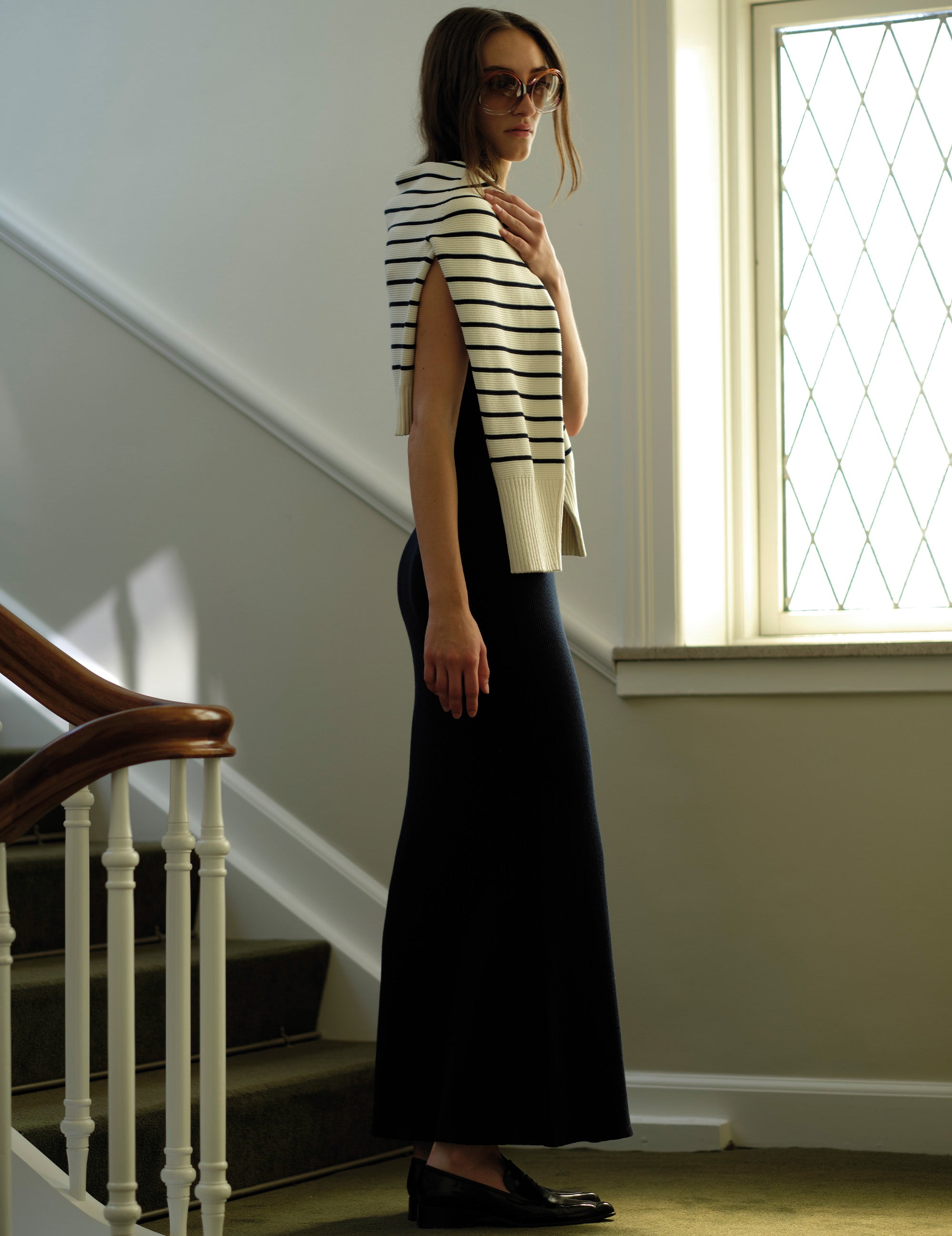 Side view showing the long rib silhouette