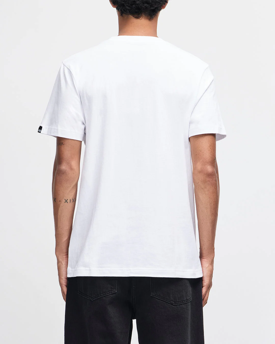 Back view in clean white cotton