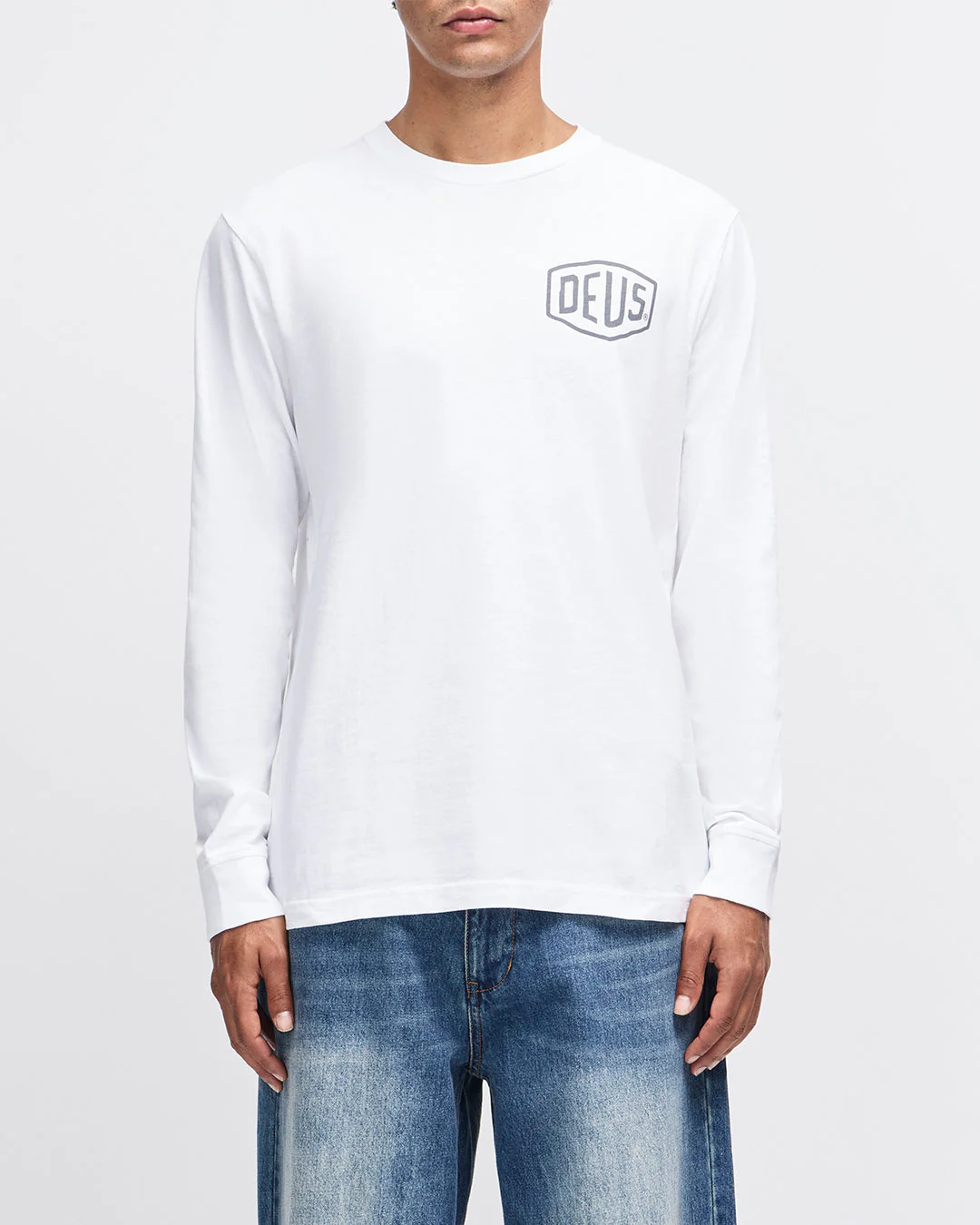 Back view with Venice address print