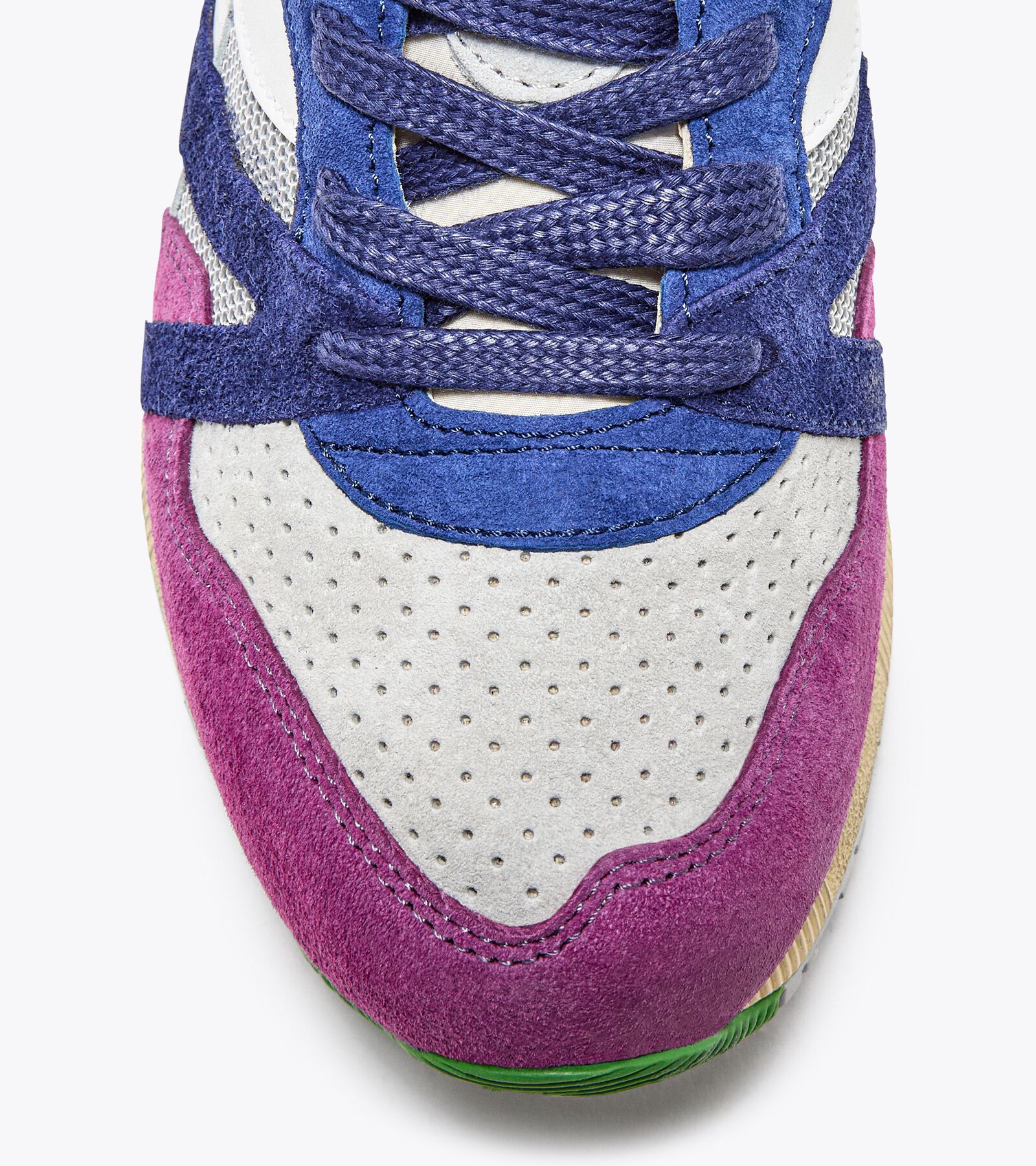 toe and overlays