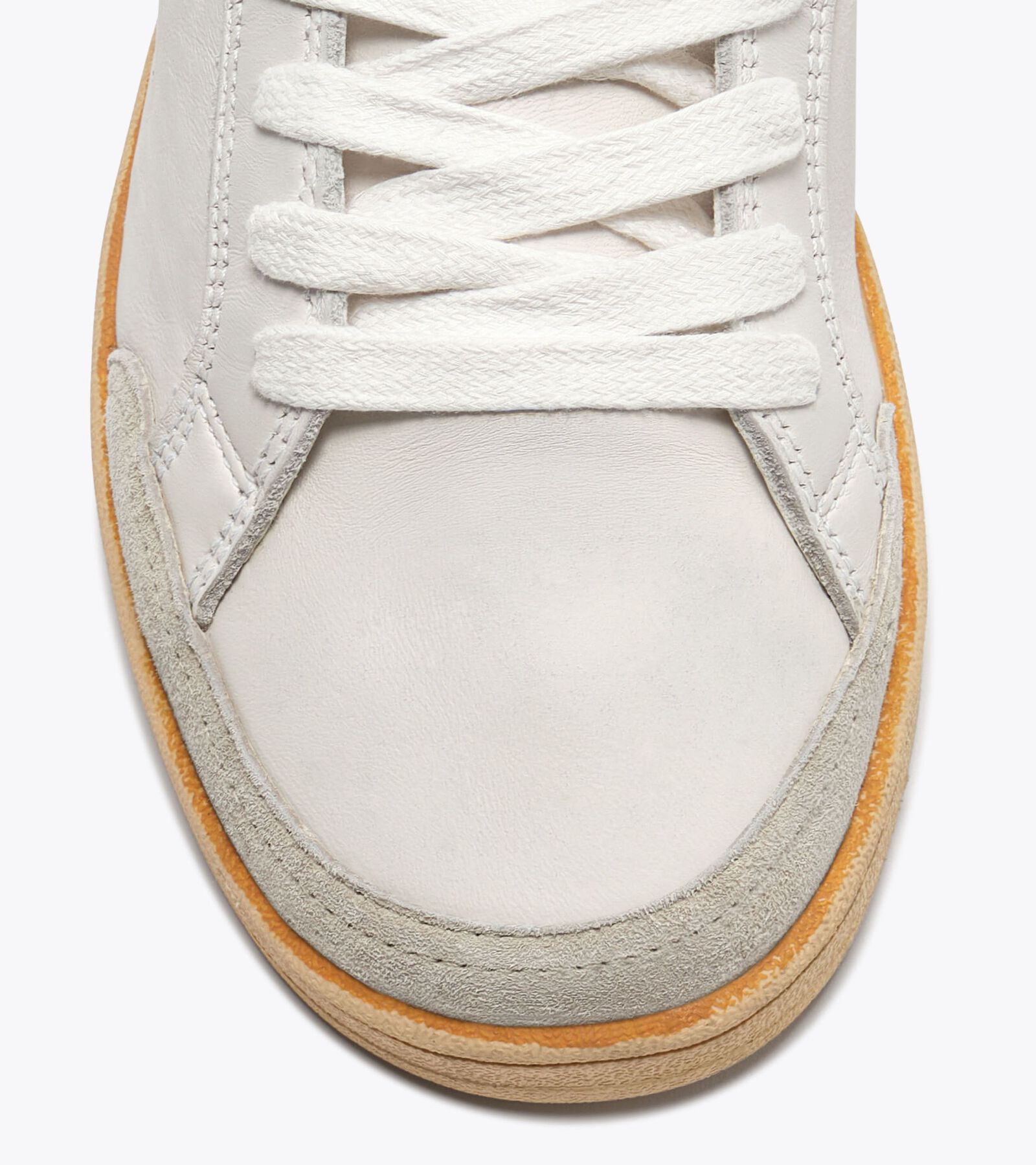 toe detail