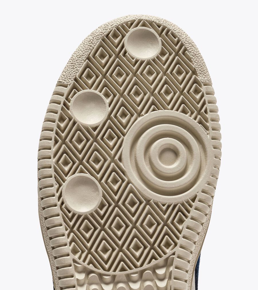 heel view