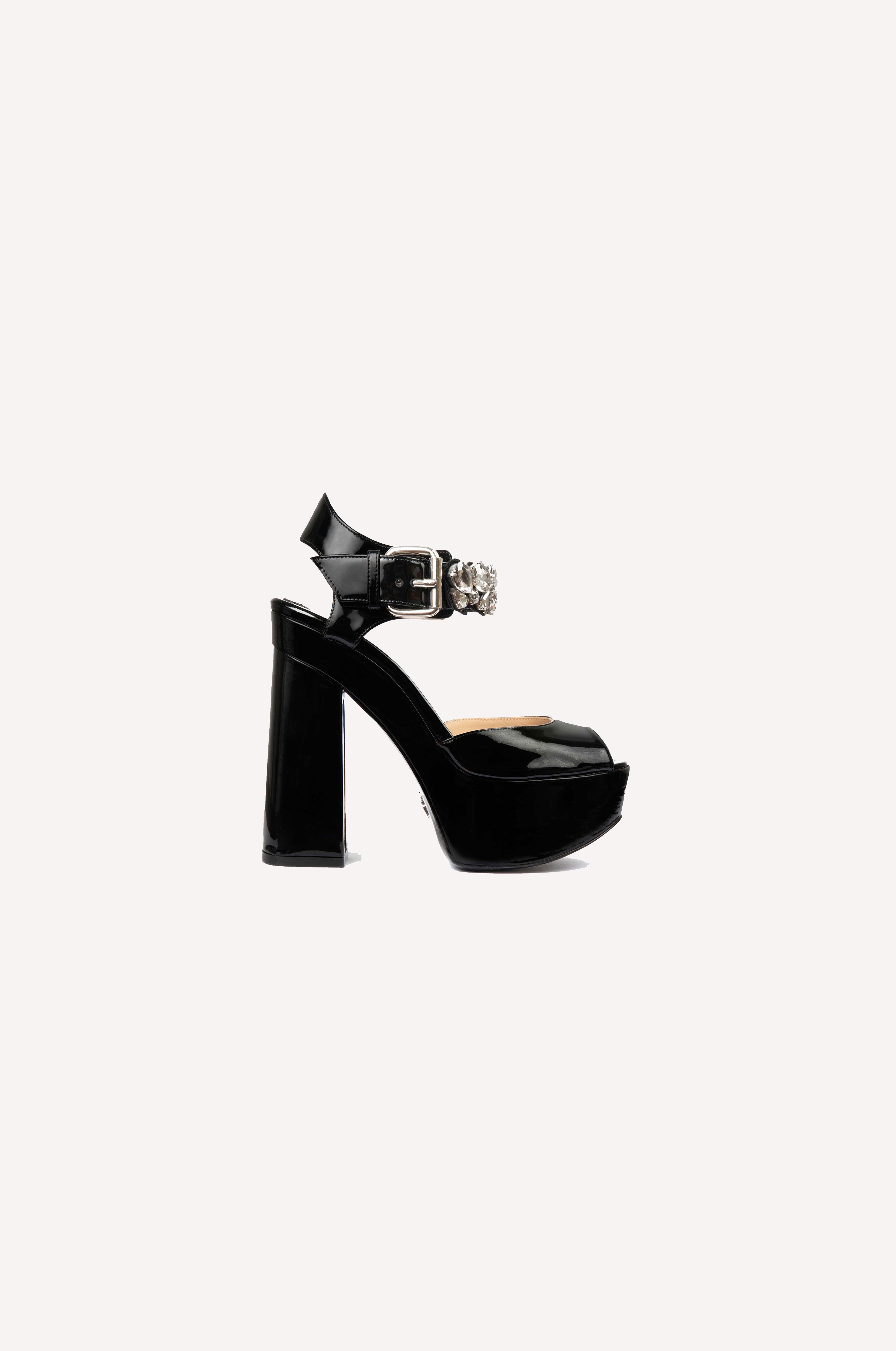 worn silhouette