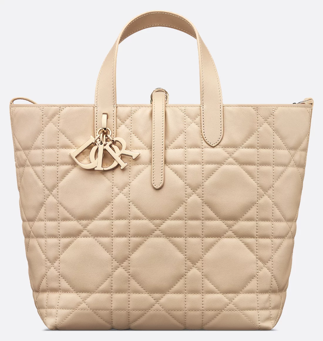 Medium in powder beige Macrocannage calfskin