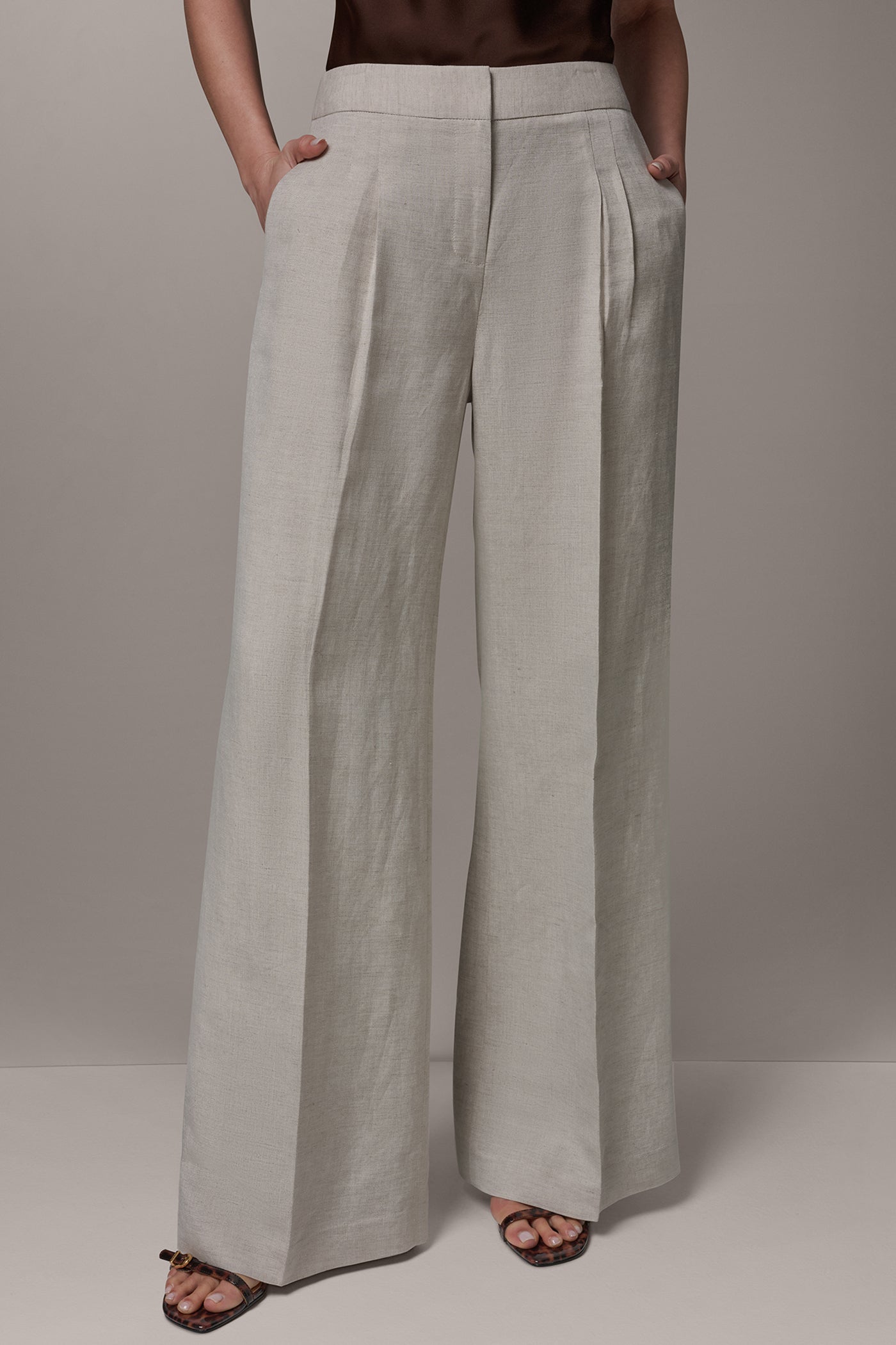 Pleated Wide-Leg Pant