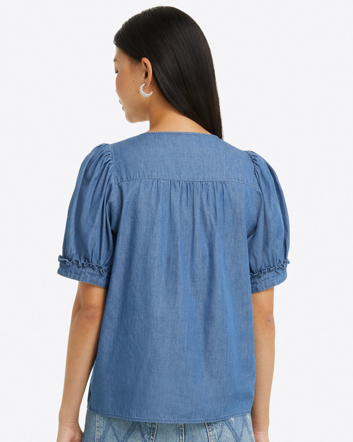 back view showing shoulder volume