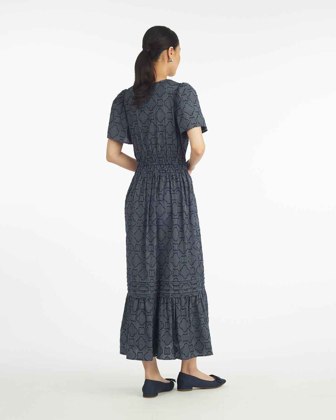 side view of the clip-jacquard texture