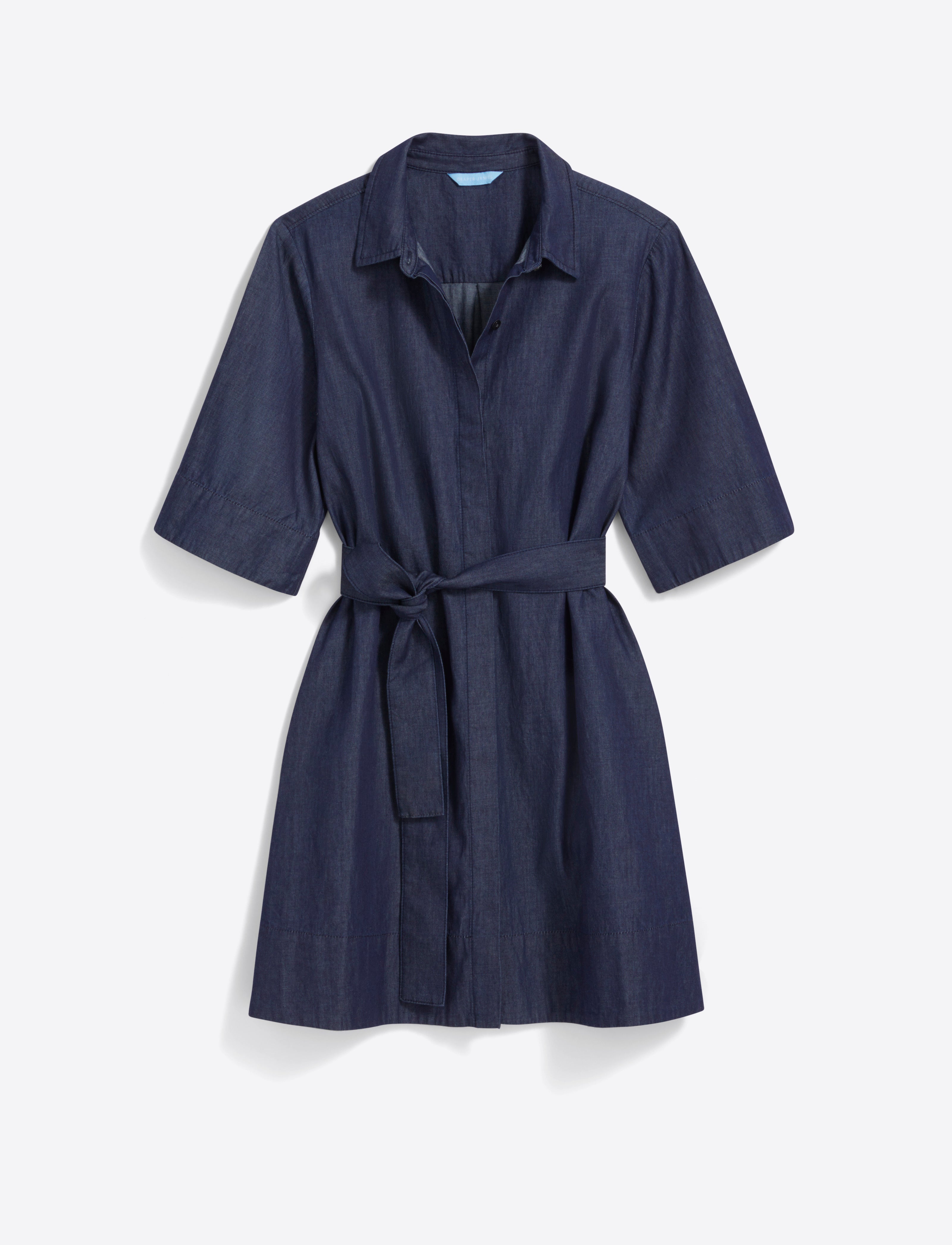 layflat showing belt and pockets