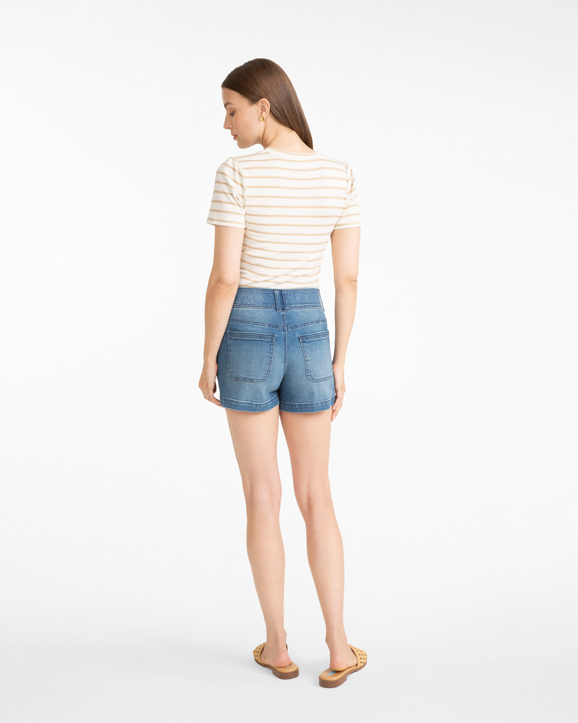 back view of the everyday tee