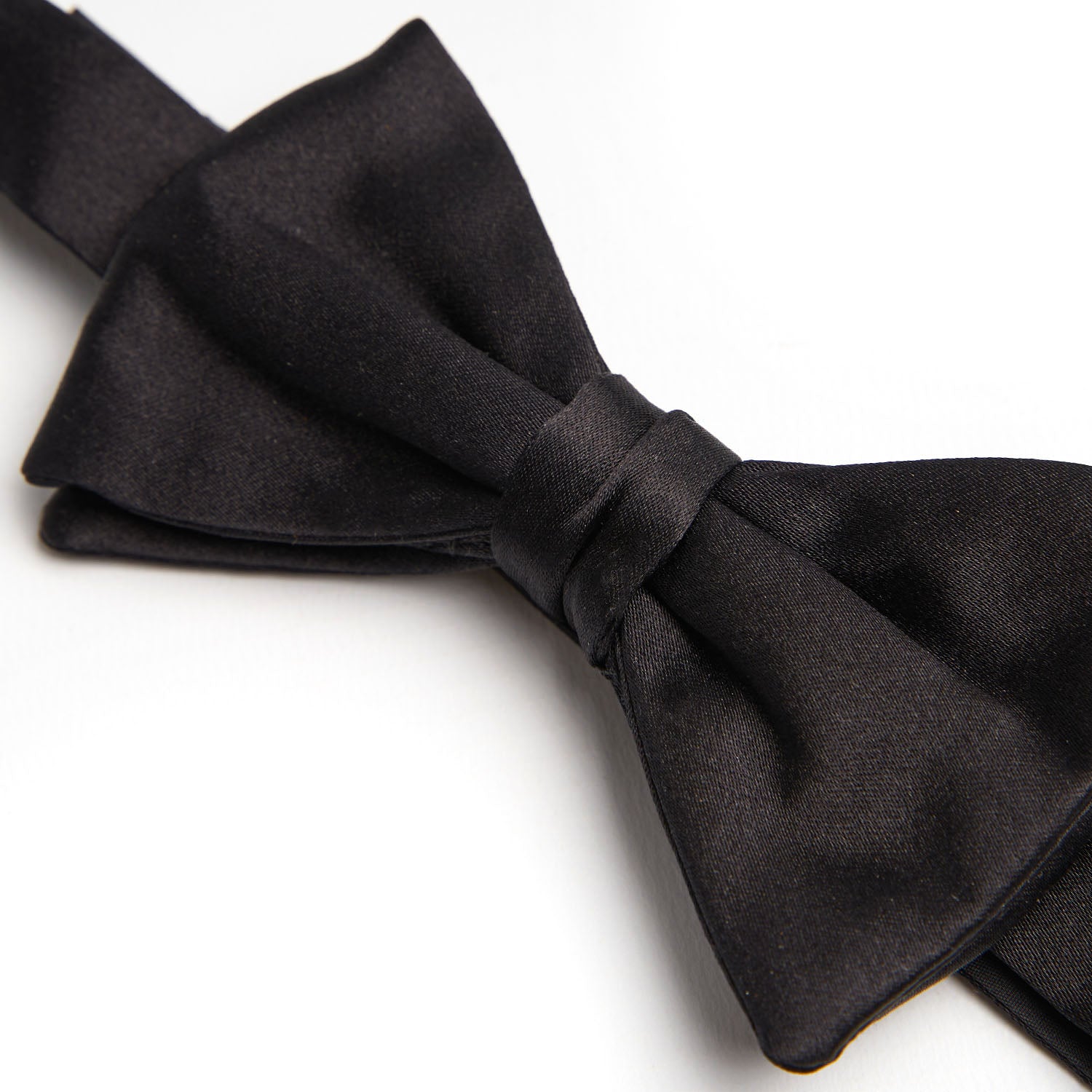 front view of the tied silhouette