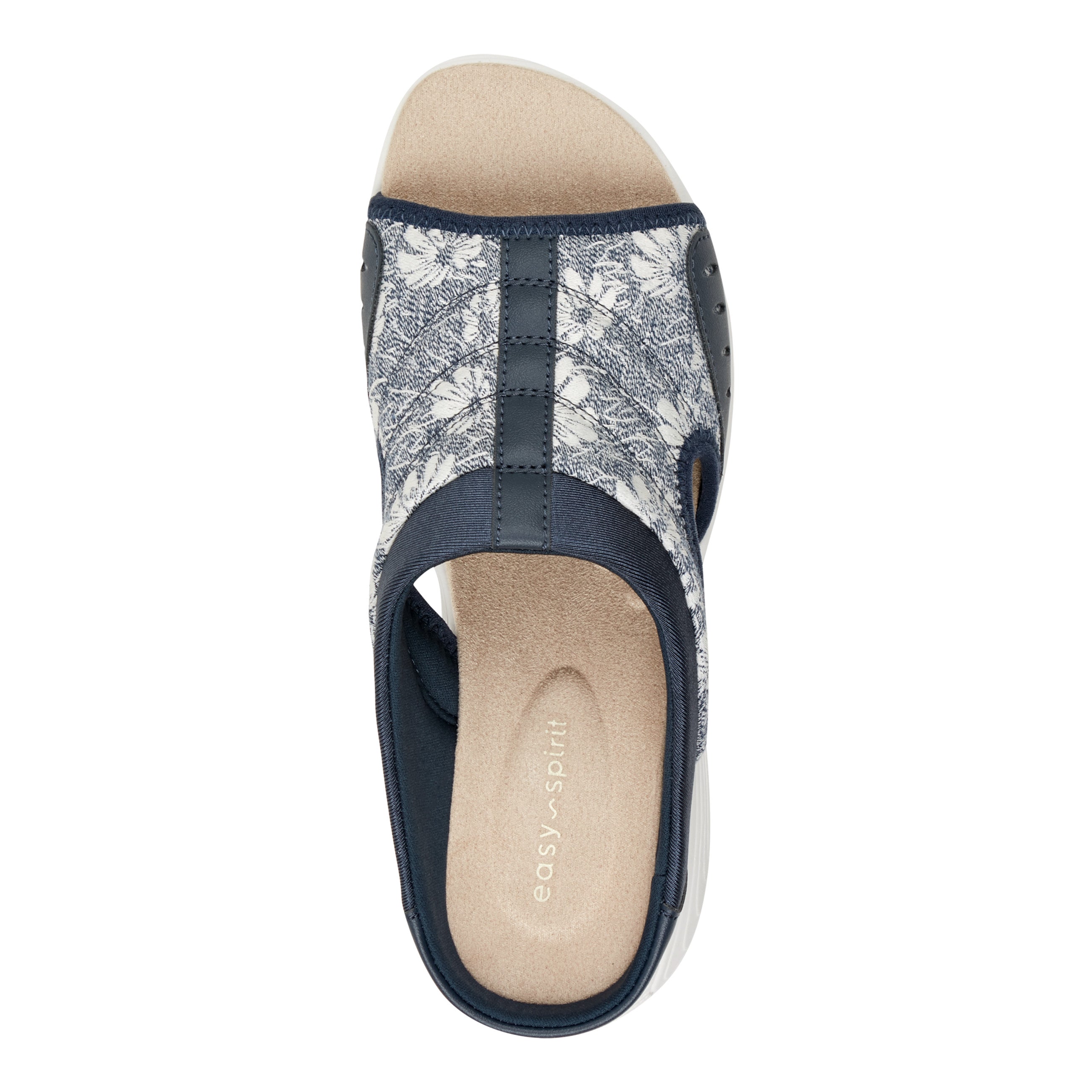 Traciee upper detail