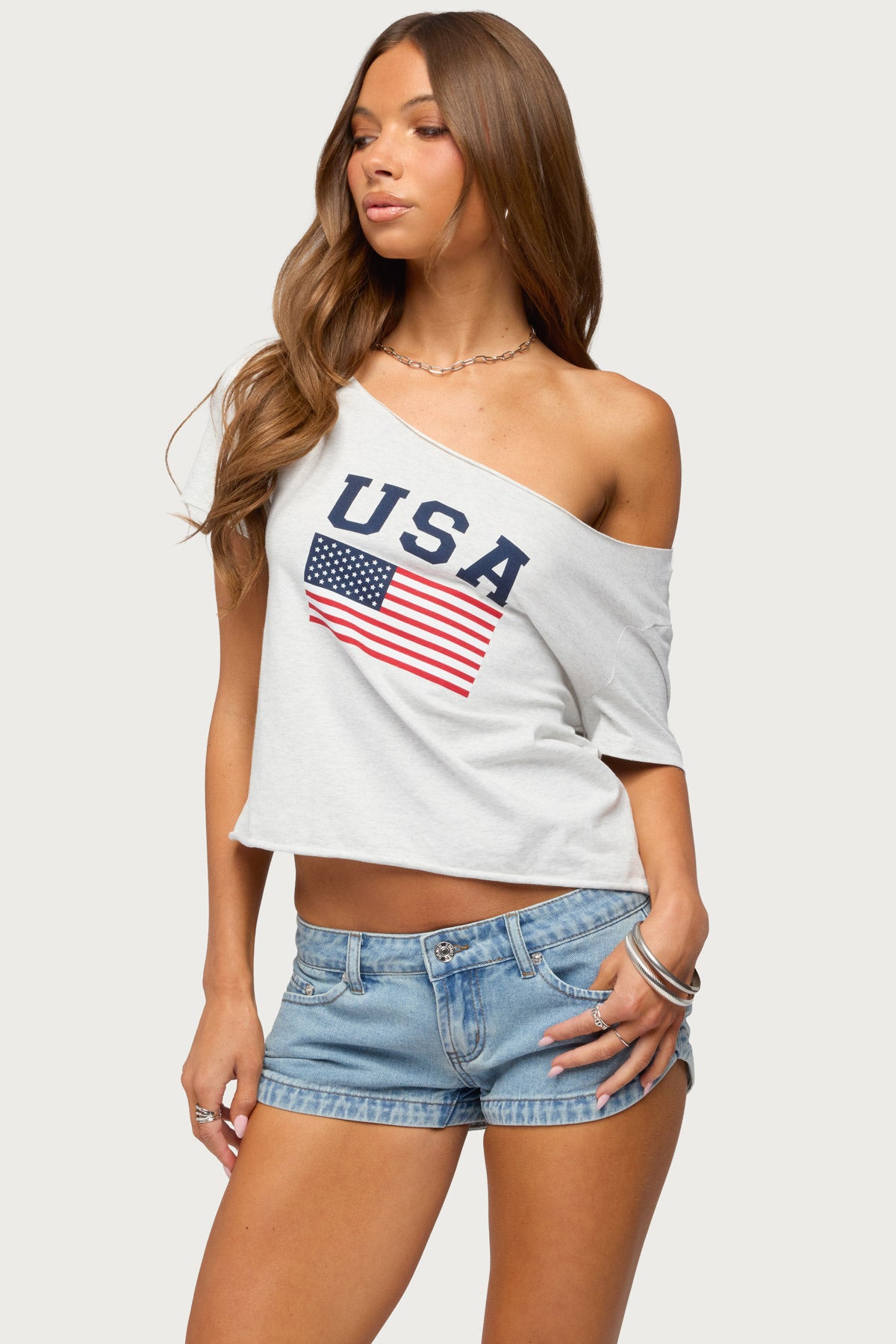 off-shoulder fit
