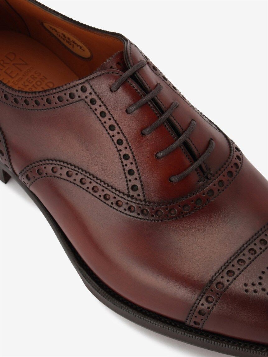 brogue detail closeup