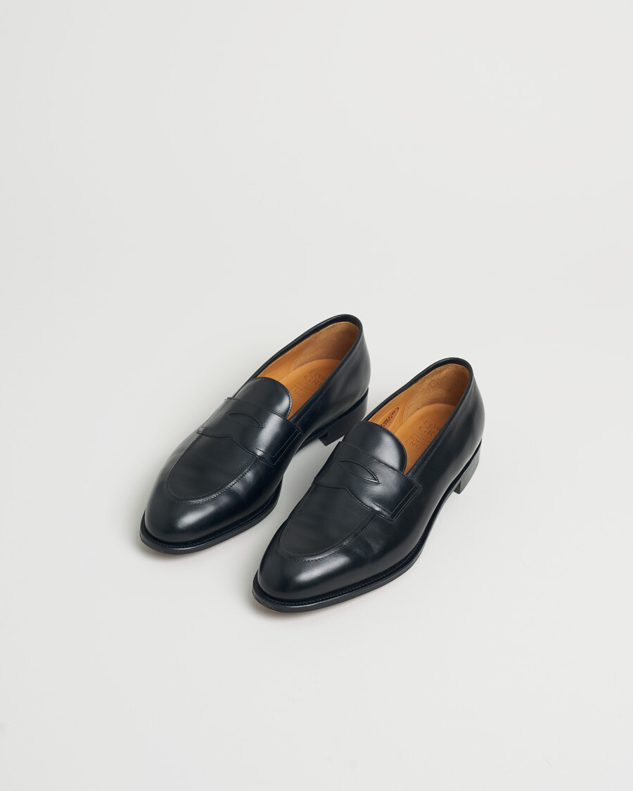 angled pair view