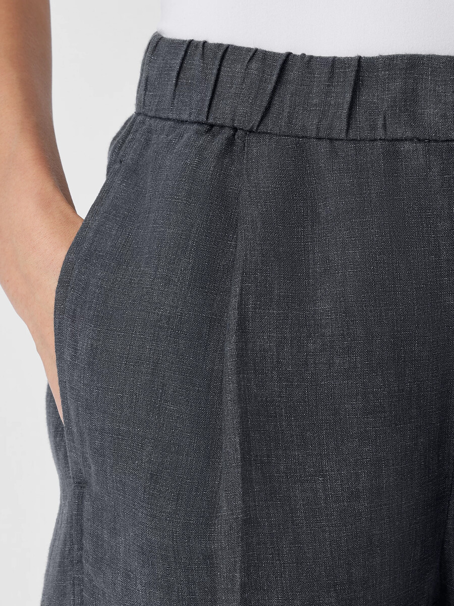waist detail