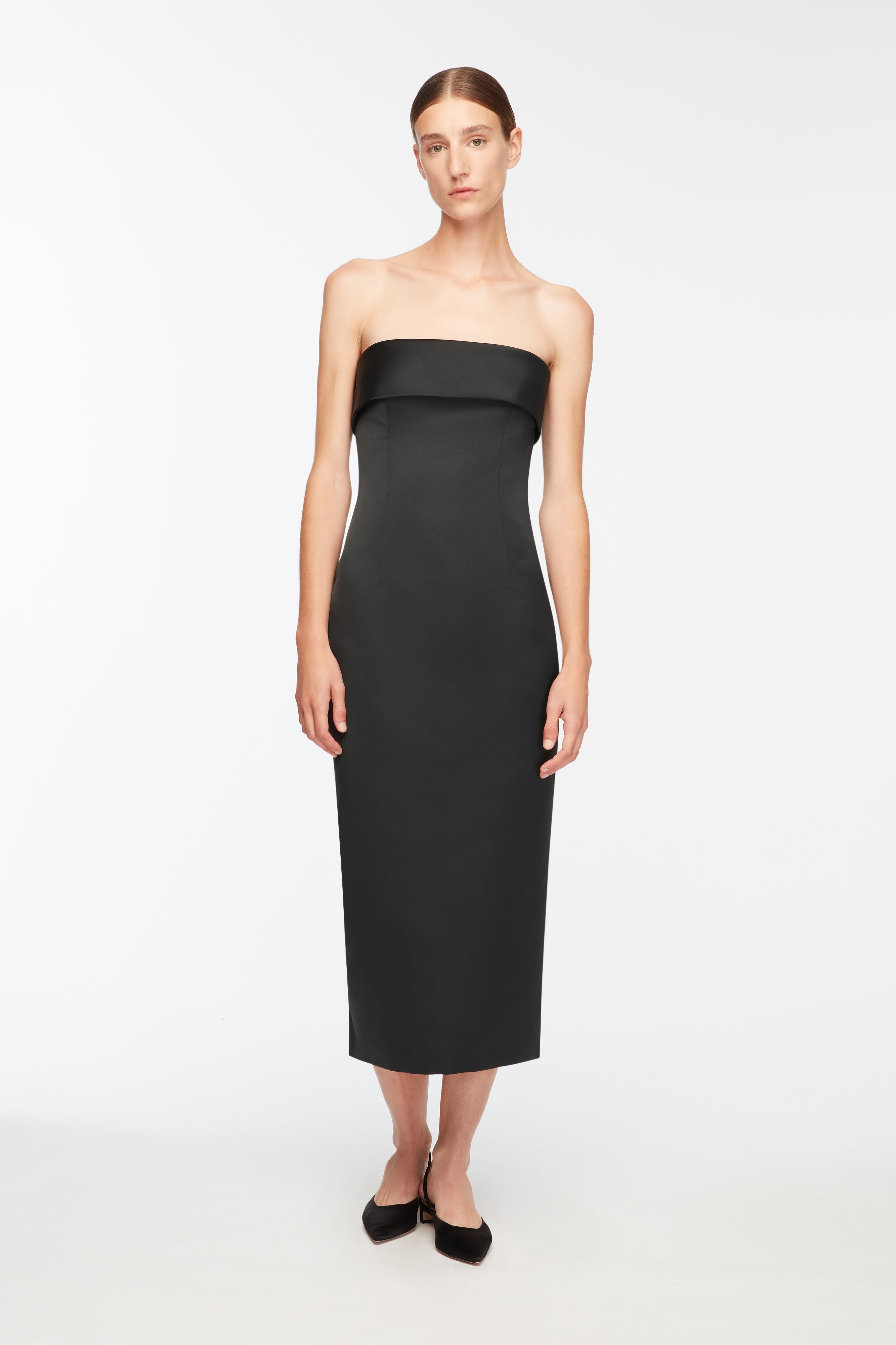 strapless column on model