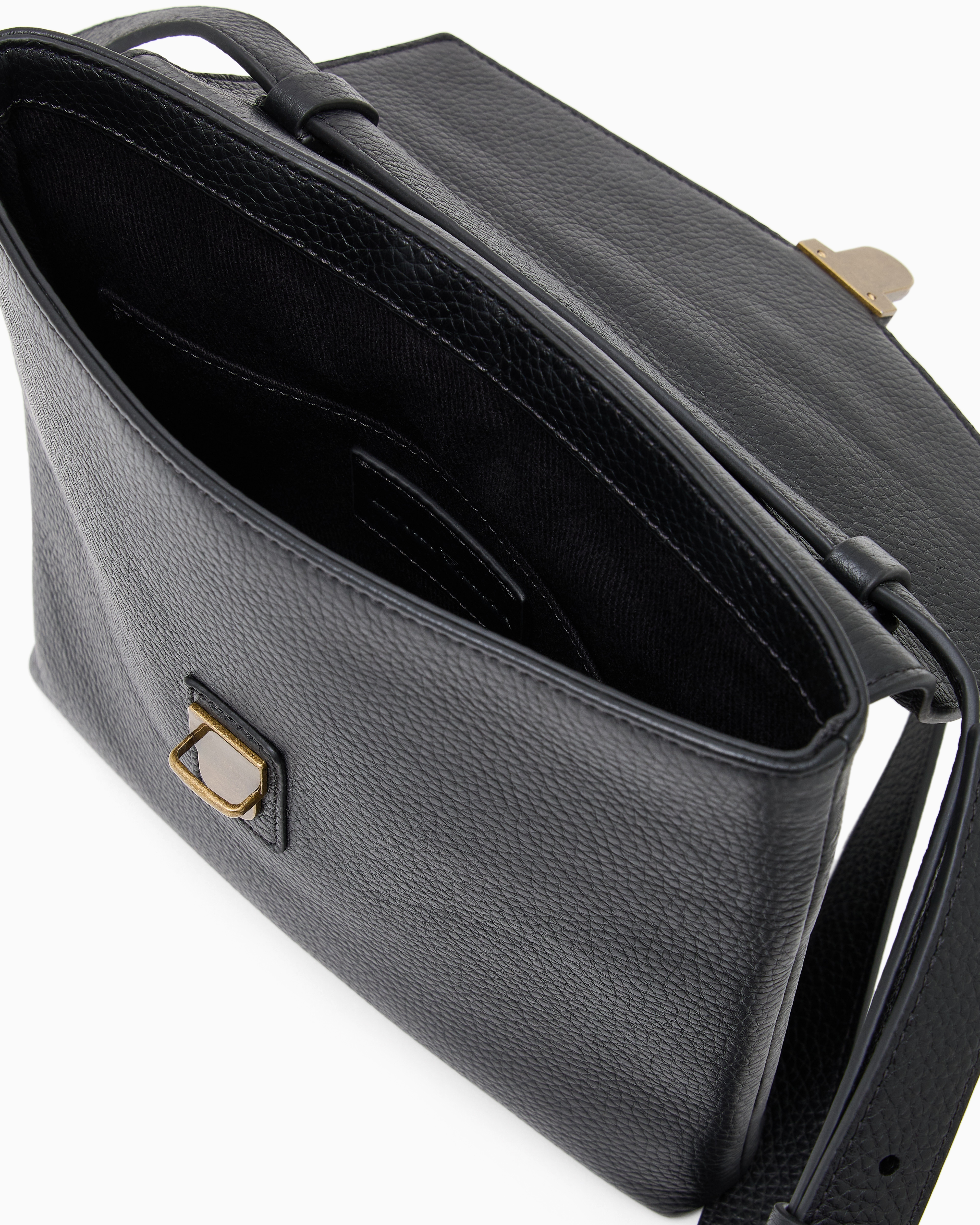 Icon pebbled leather flat shoulder bag official view 4