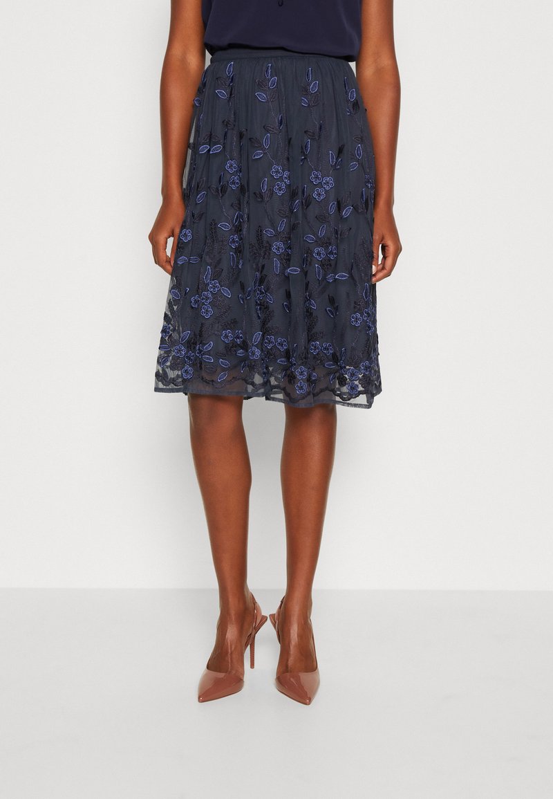 floral skirt