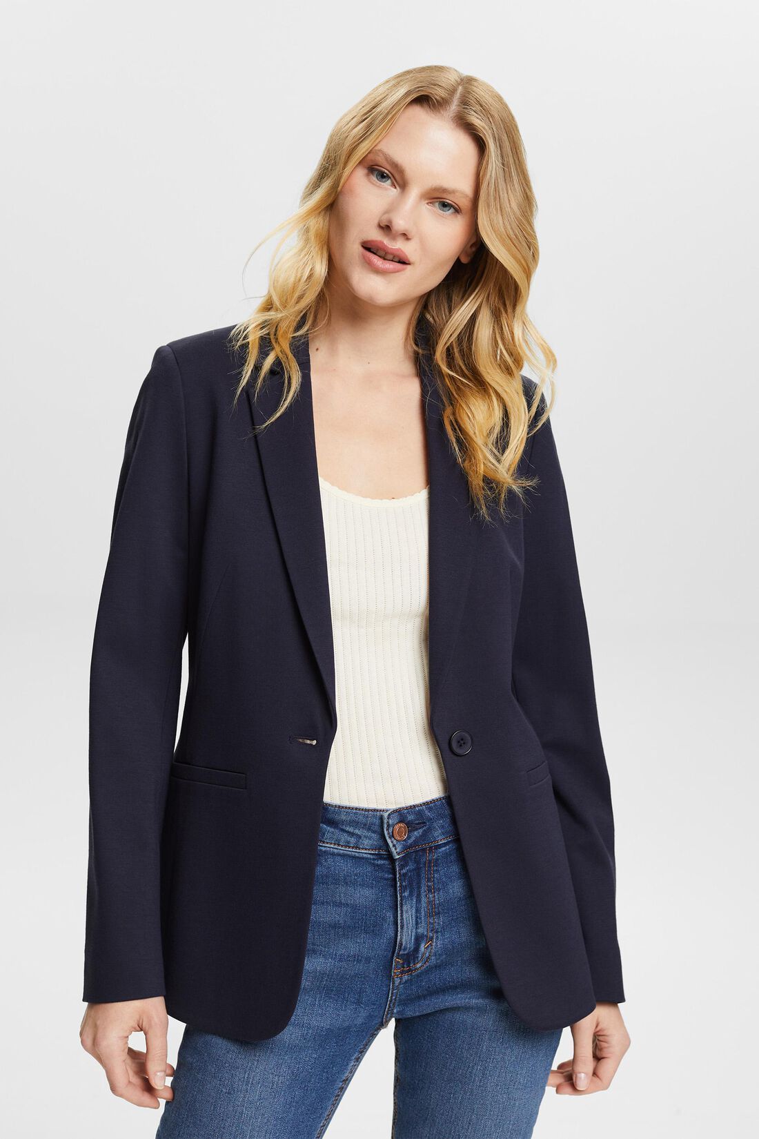 woven blazer detail