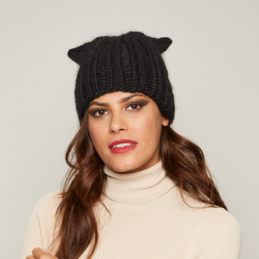 chunky knit profile
