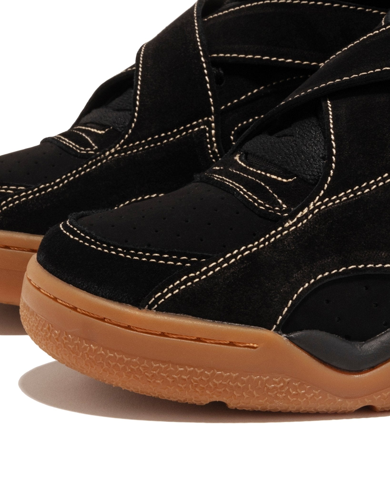 Three-quarter angle over the gum sole