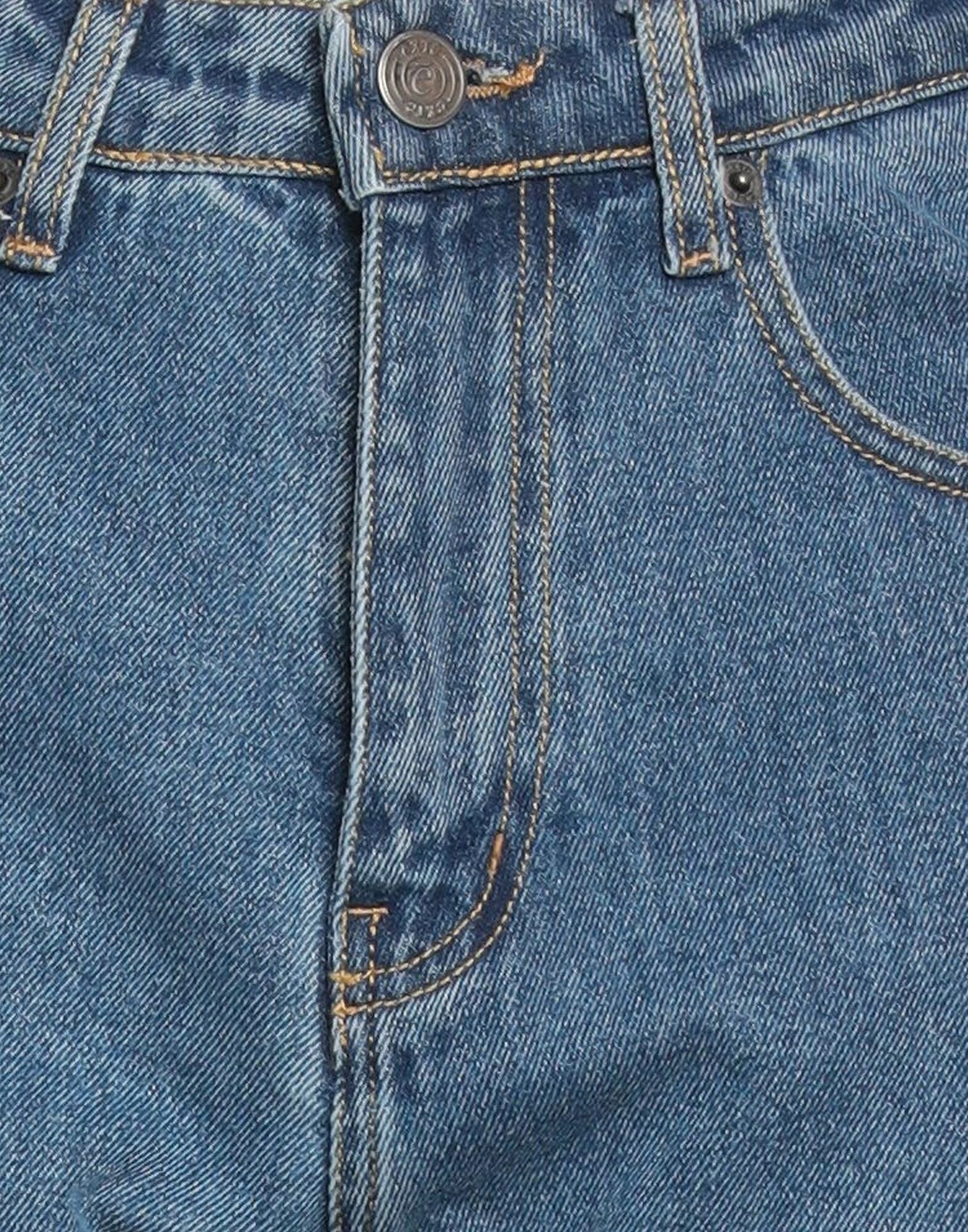 button and pocket detail