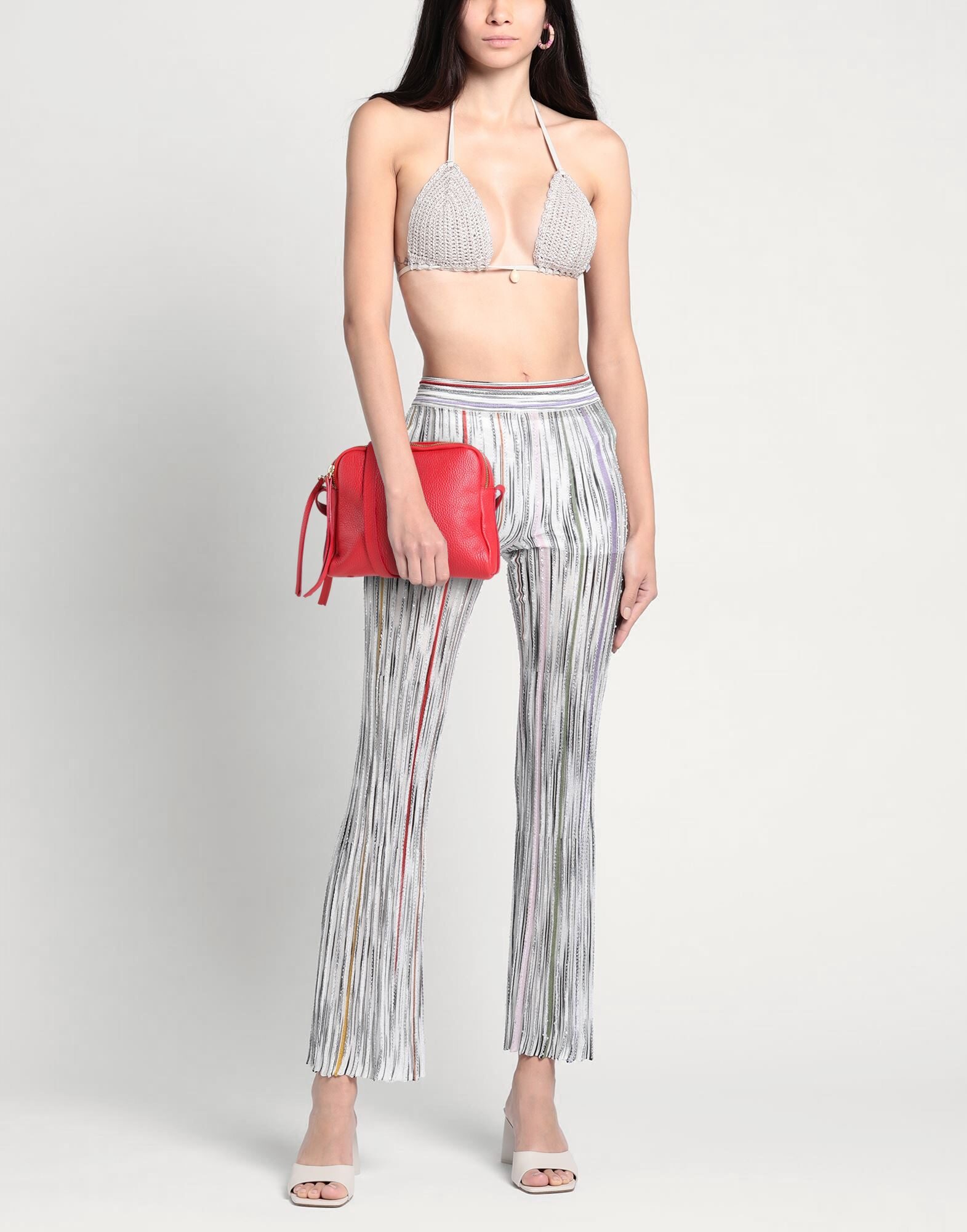 worn with shoulder strap