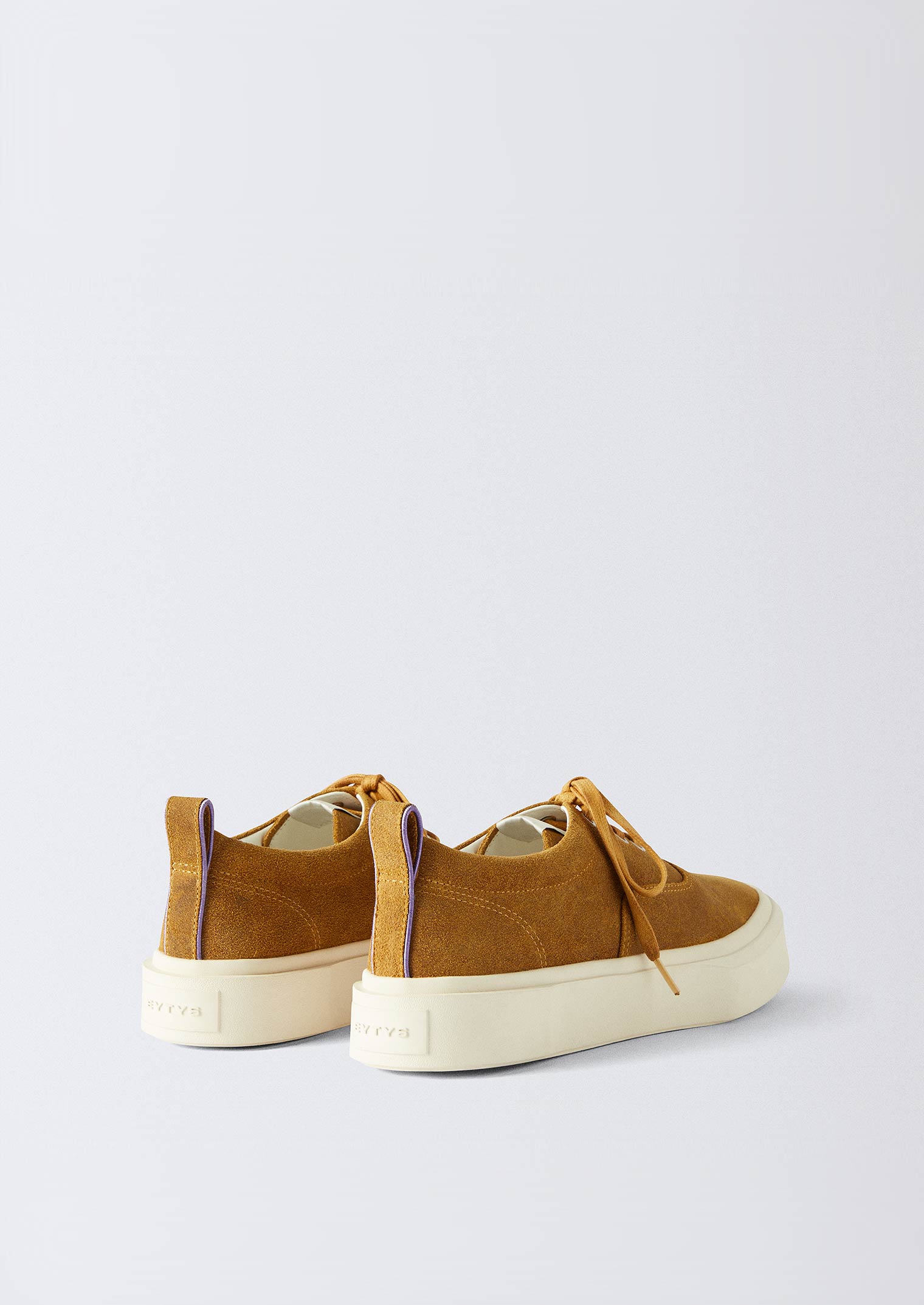heel detail