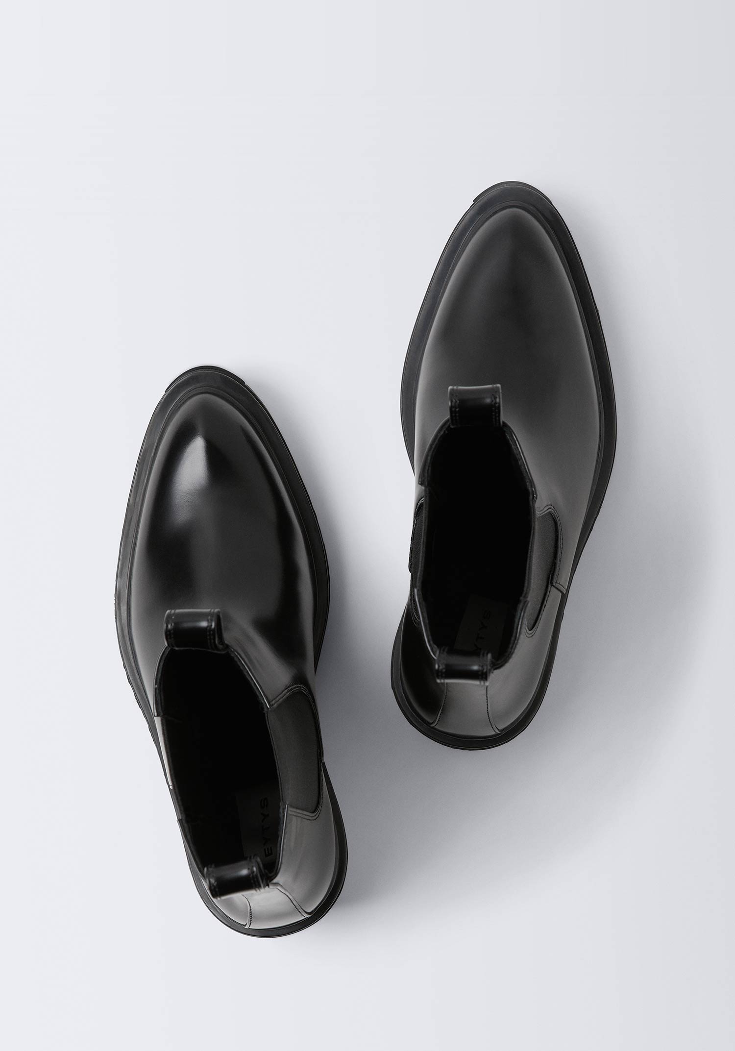heel detail