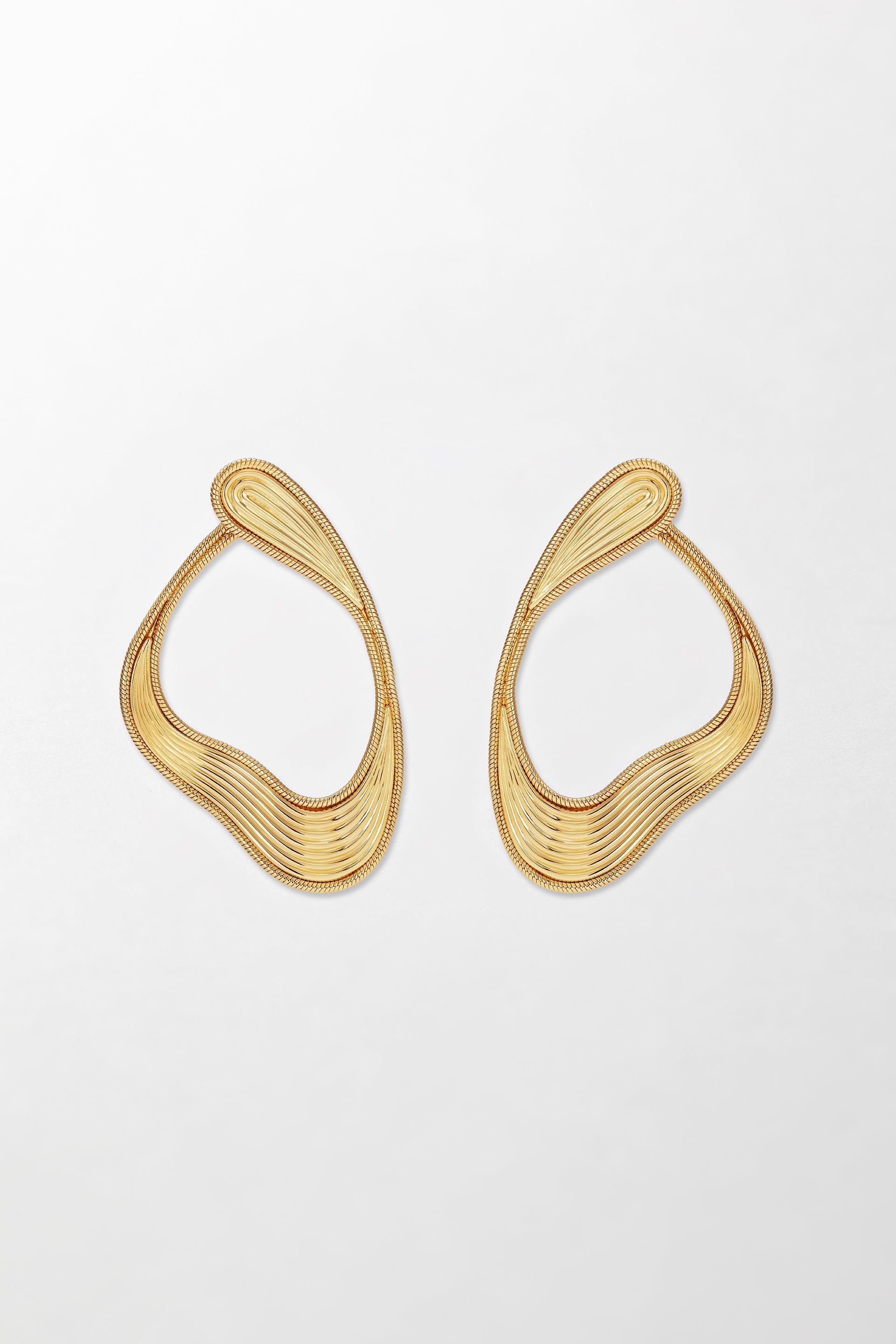 Stream Lines Medium Loop Earrings