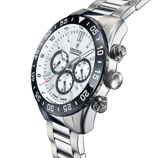 case or bracelet detail