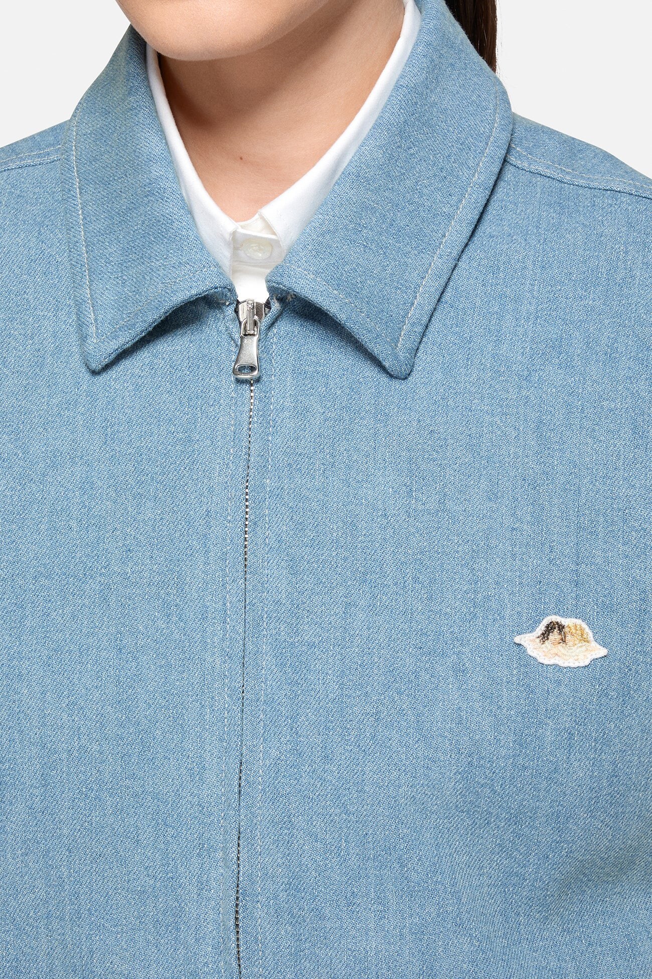zip, collar and patch detail