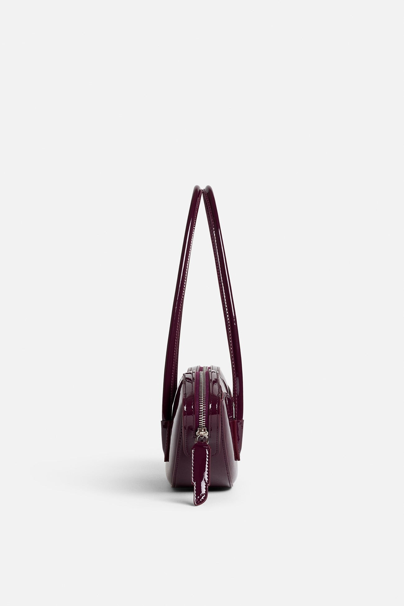 side view showing the slim crescent body