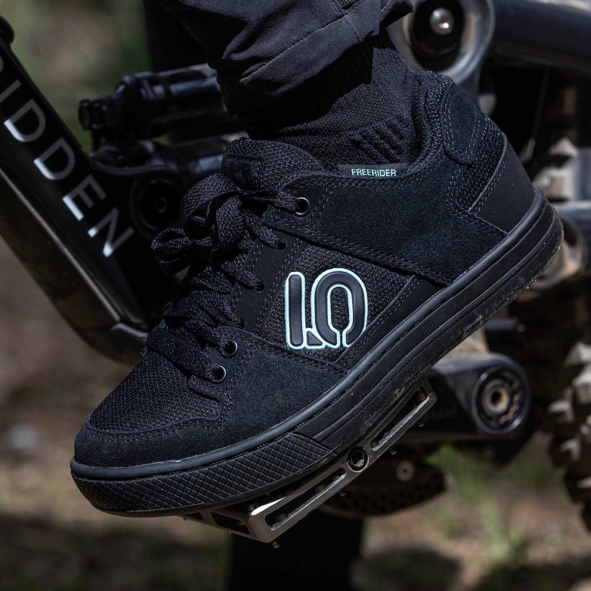 on-pedal context