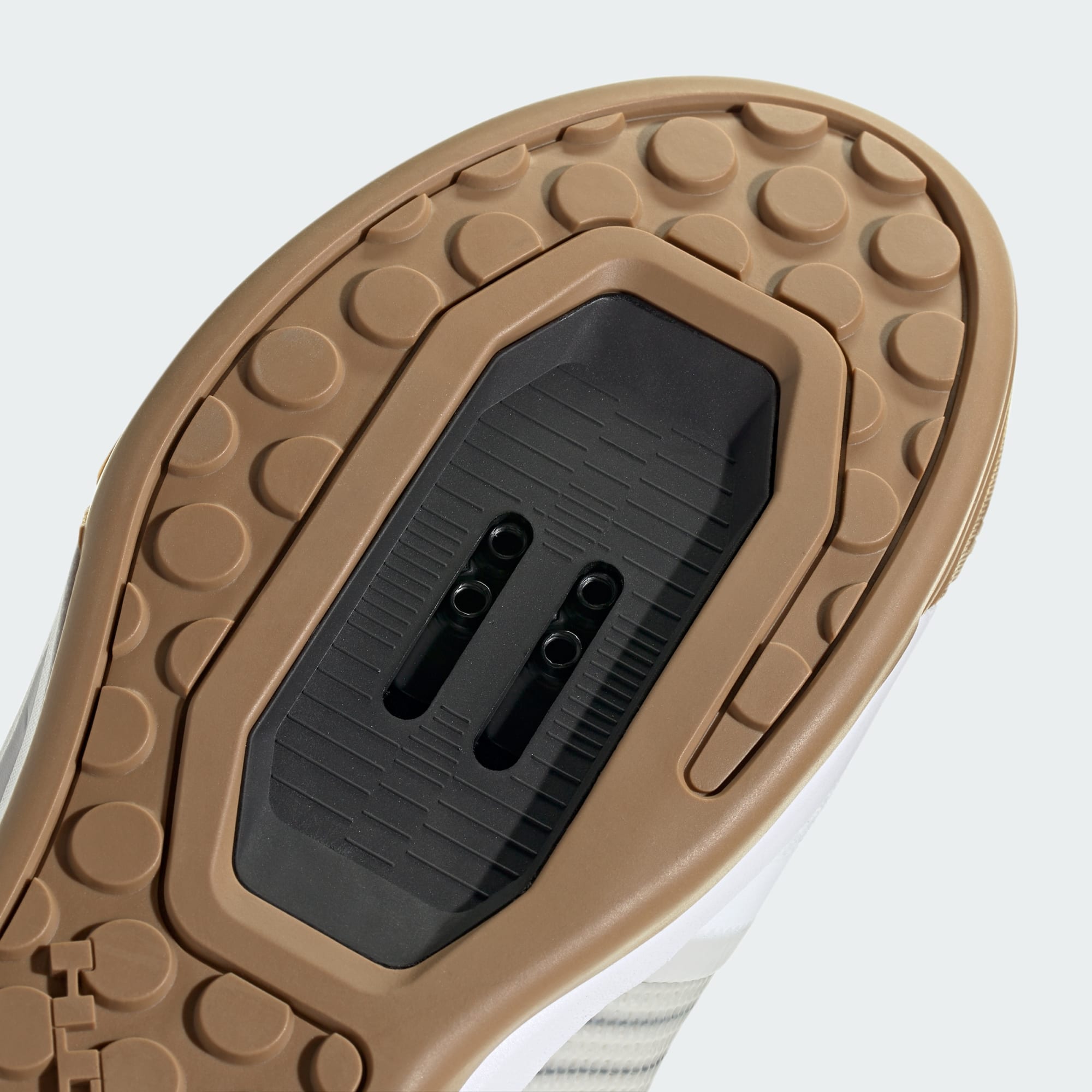 cleat/outsole detail