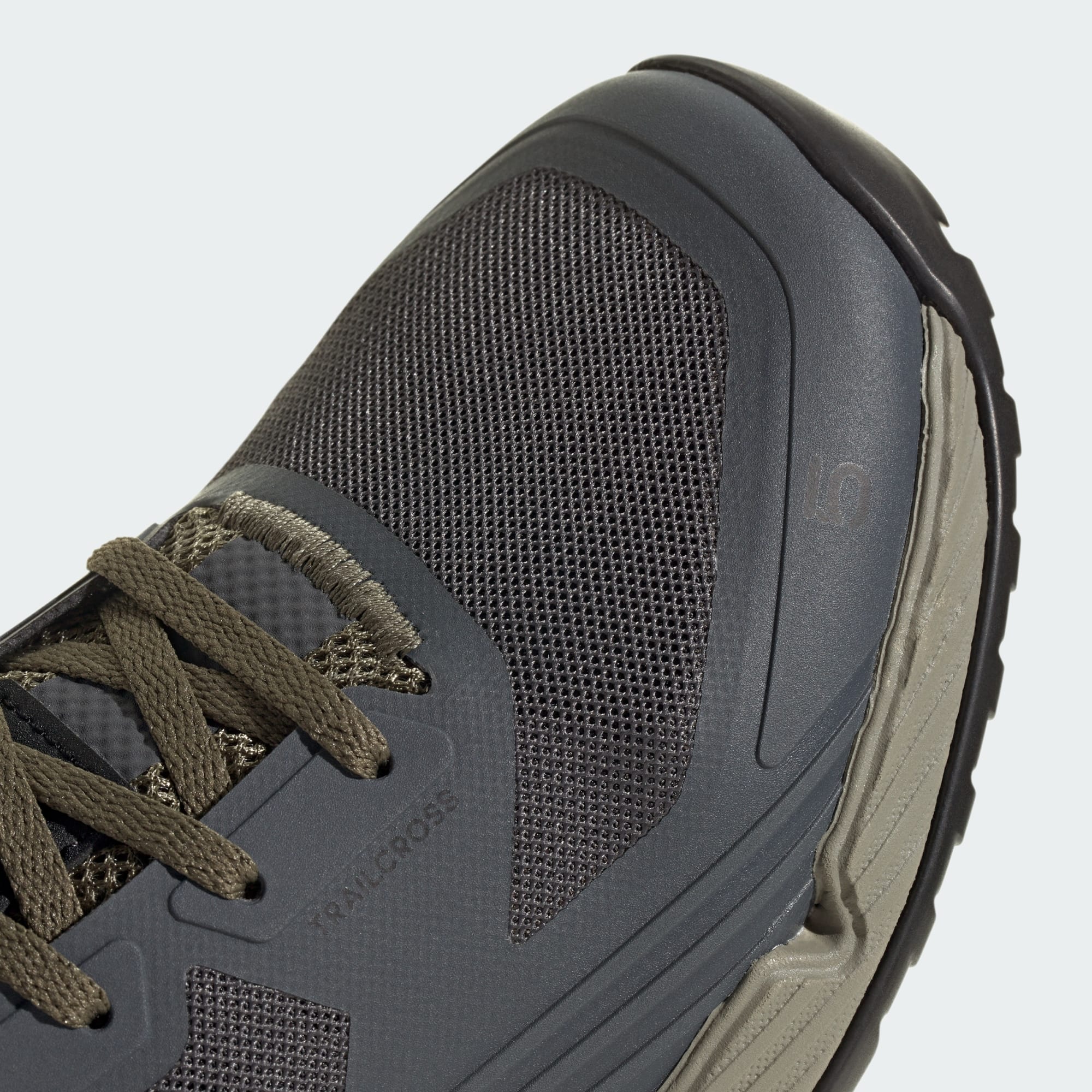 toe detail