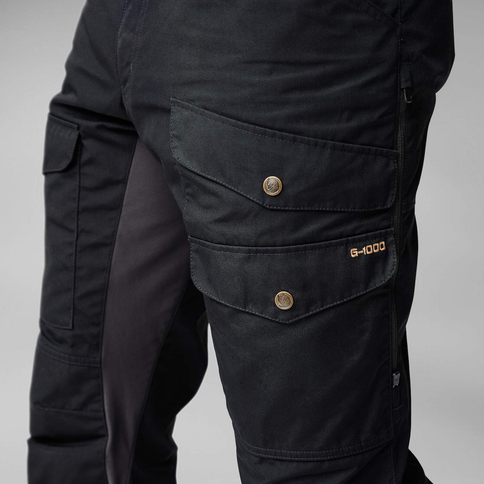 Rear pocket and G-1000 detail
