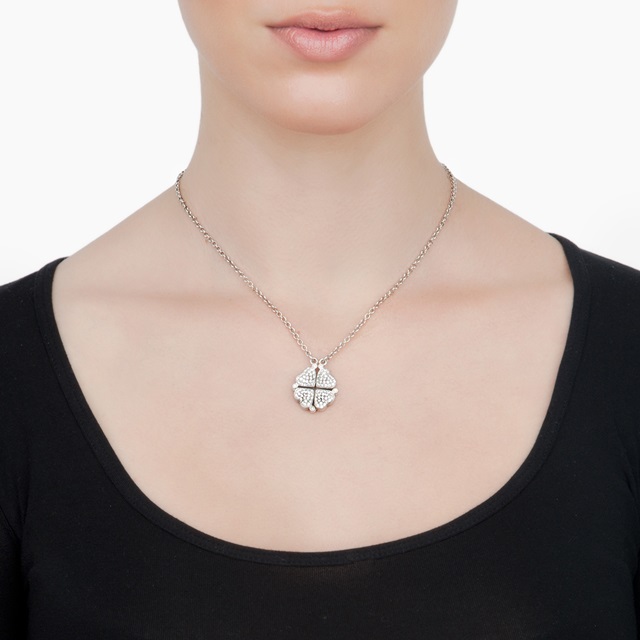 magnetic hearts opened along the chain
