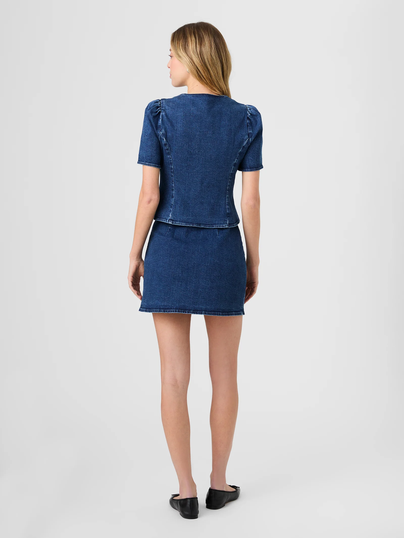 Back view of the denim set