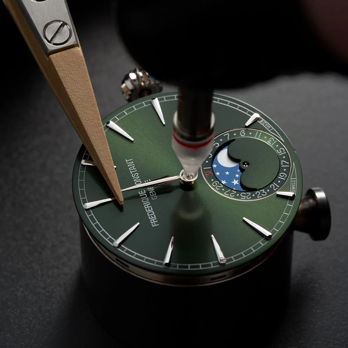 dial or feature detail