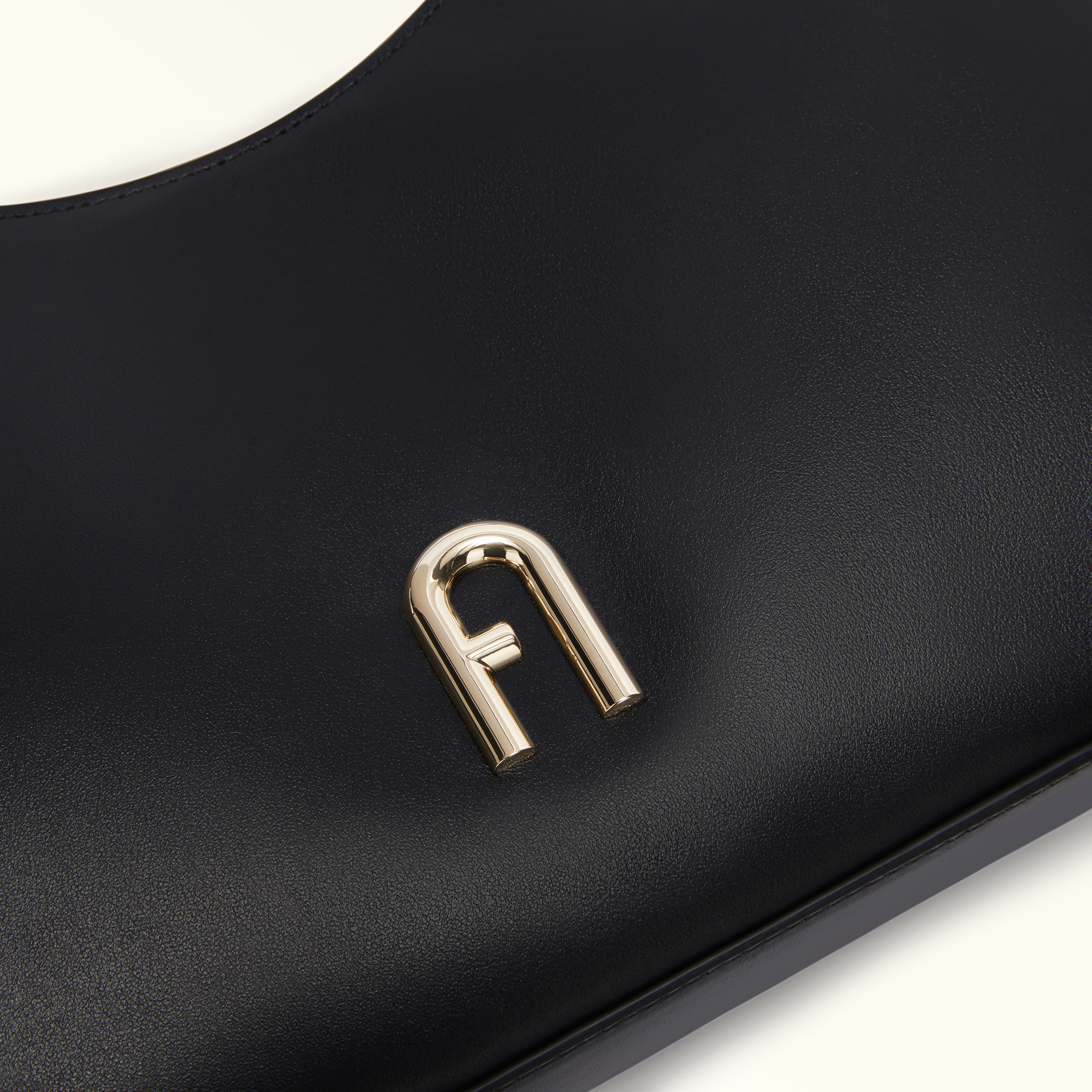 arch logo closeup
