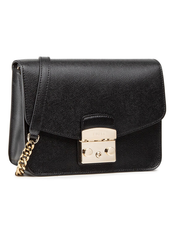 front flap and compact box shape
