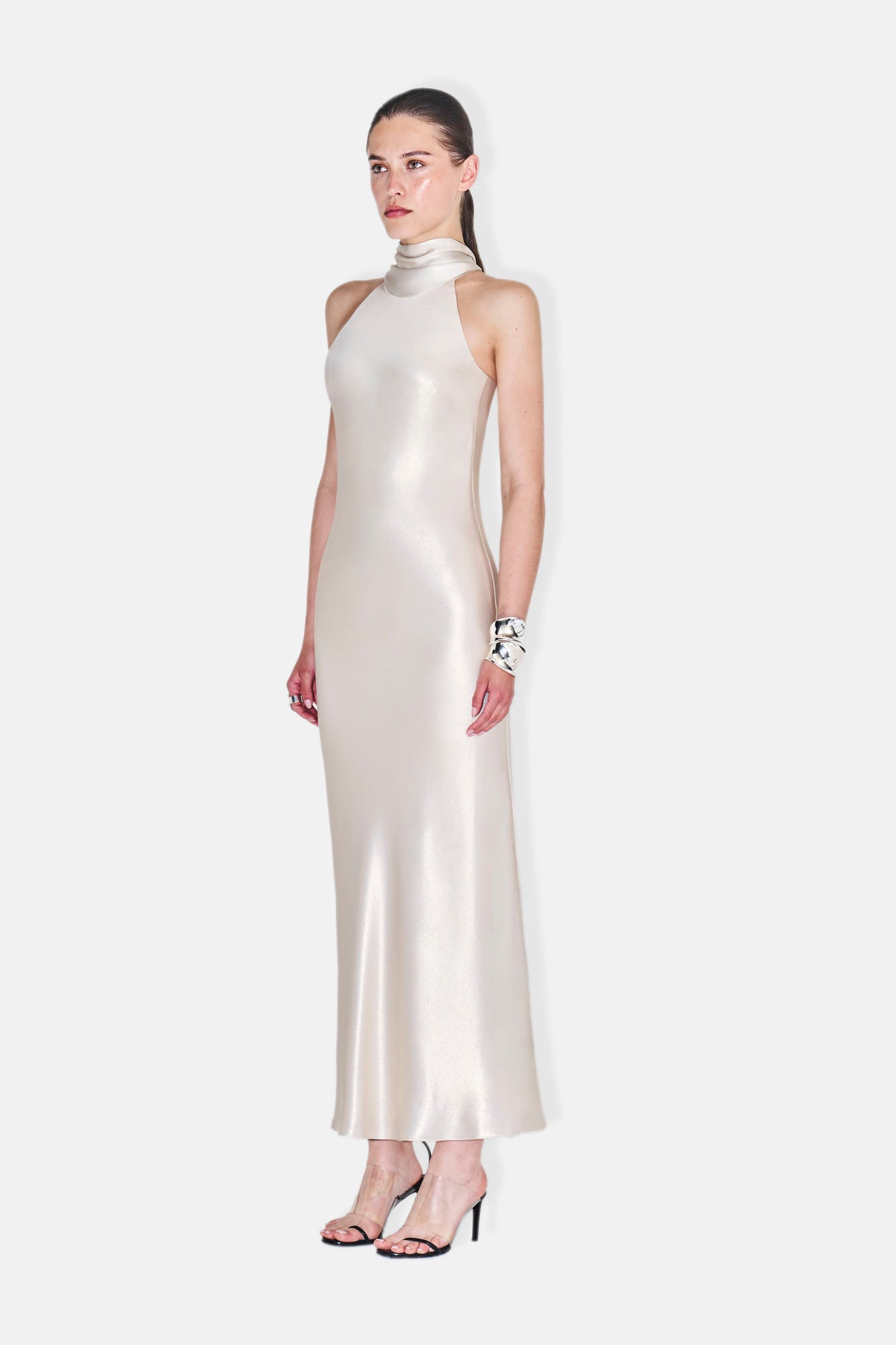 back sash on the cropped midi cut